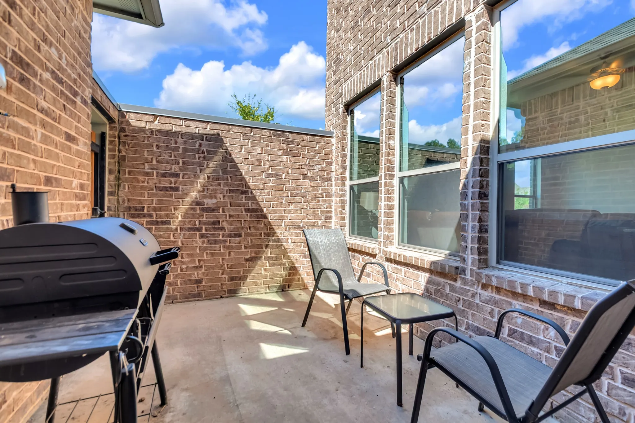 Townhouse For Sale in Tarrant County , 4524 Meadow Hawk Drive, Arlington, Texas 76005, 3 Bedroom, 3 Bathroom, 2 Garage spaces, 2,238 Sqft, built in 2019, mls#21376715, Real Estate Agent in Arlington, Homes For Sale in Tarrant county, Homes For Sale in Arlington, Realtor in Arlington Texas, Real Estate Brokerage Independent Realty Texas, Luminita Cordes Realtor