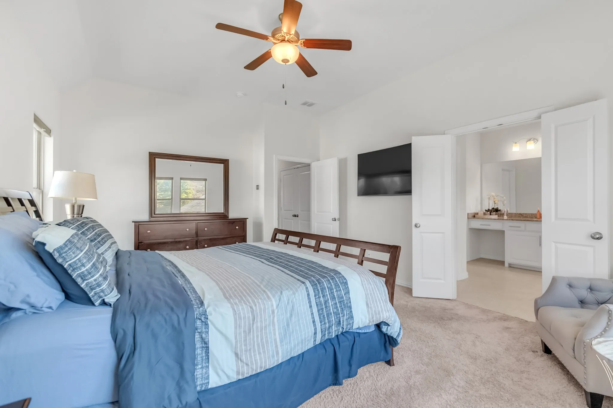 Townhouse For Sale in Tarrant County , 4524 Meadow Hawk Drive, Arlington, Texas 76005, 3 Bedroom, 3 Bathroom, 2 Garage spaces, 2,238 Sqft, built in 2019, mls#21376715, Real Estate Agent in Arlington, Homes For Sale in Tarrant county, Homes For Sale in Arlington, Realtor in Arlington Texas, Real Estate Brokerage Independent Realty Texas, Luminita Cordes Realtor