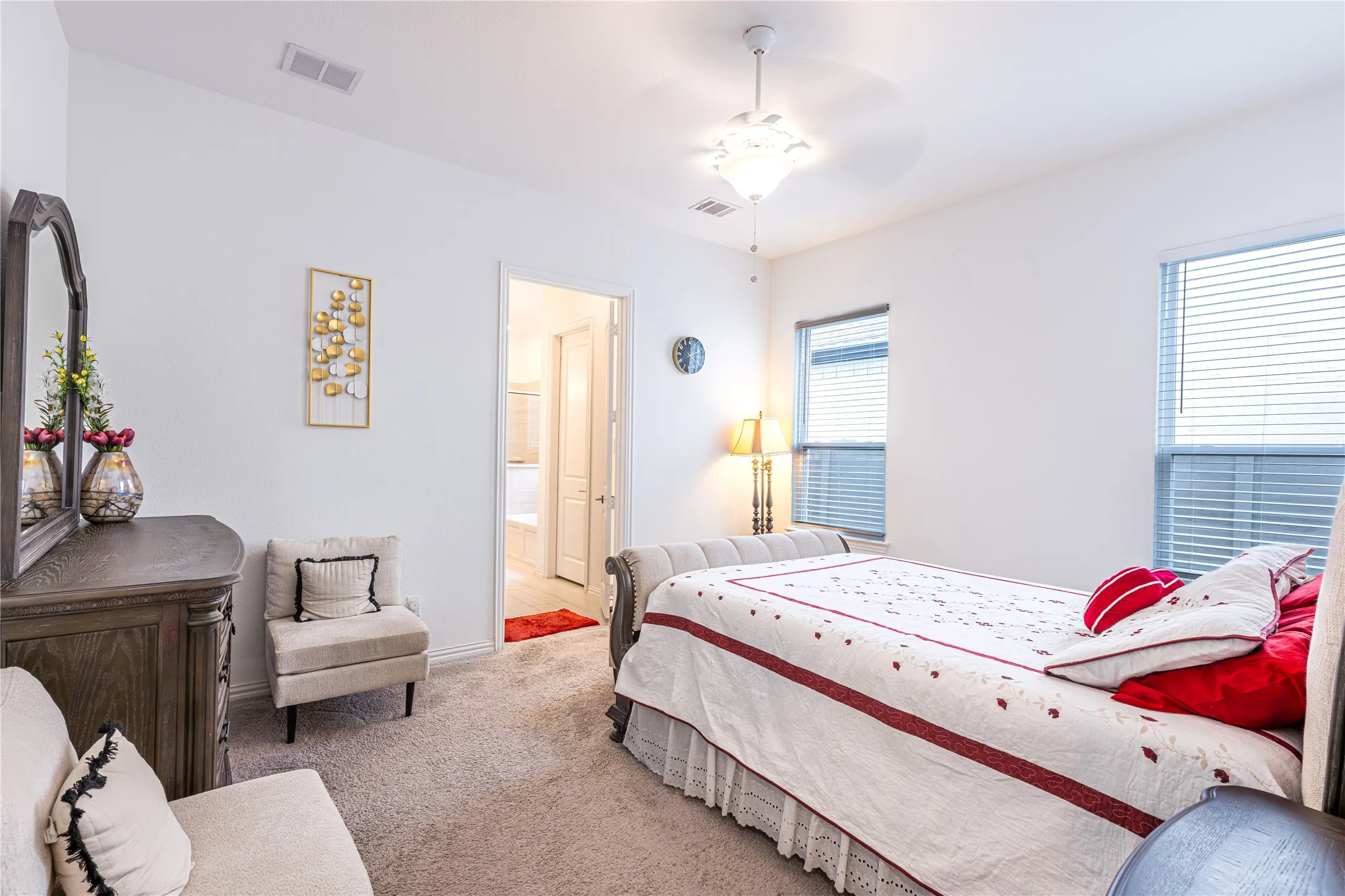 Single Family Residence For Sale in Dallas County , 5426 Grand Avenue, Sachse, Texas 75048, 4 Bedroom, 4 Bathroom, 2 Garage spaces, 2,418 Sqft, built in 2022, mls#21373263, Real Estate Agent in Sachse, Homes For Sale in Dallas county, Homes For Sale in Sachse, Realtor in Sachse Texas, Real Estate Brokerage Independent Realty Texas, Luminita Cordes Realtor