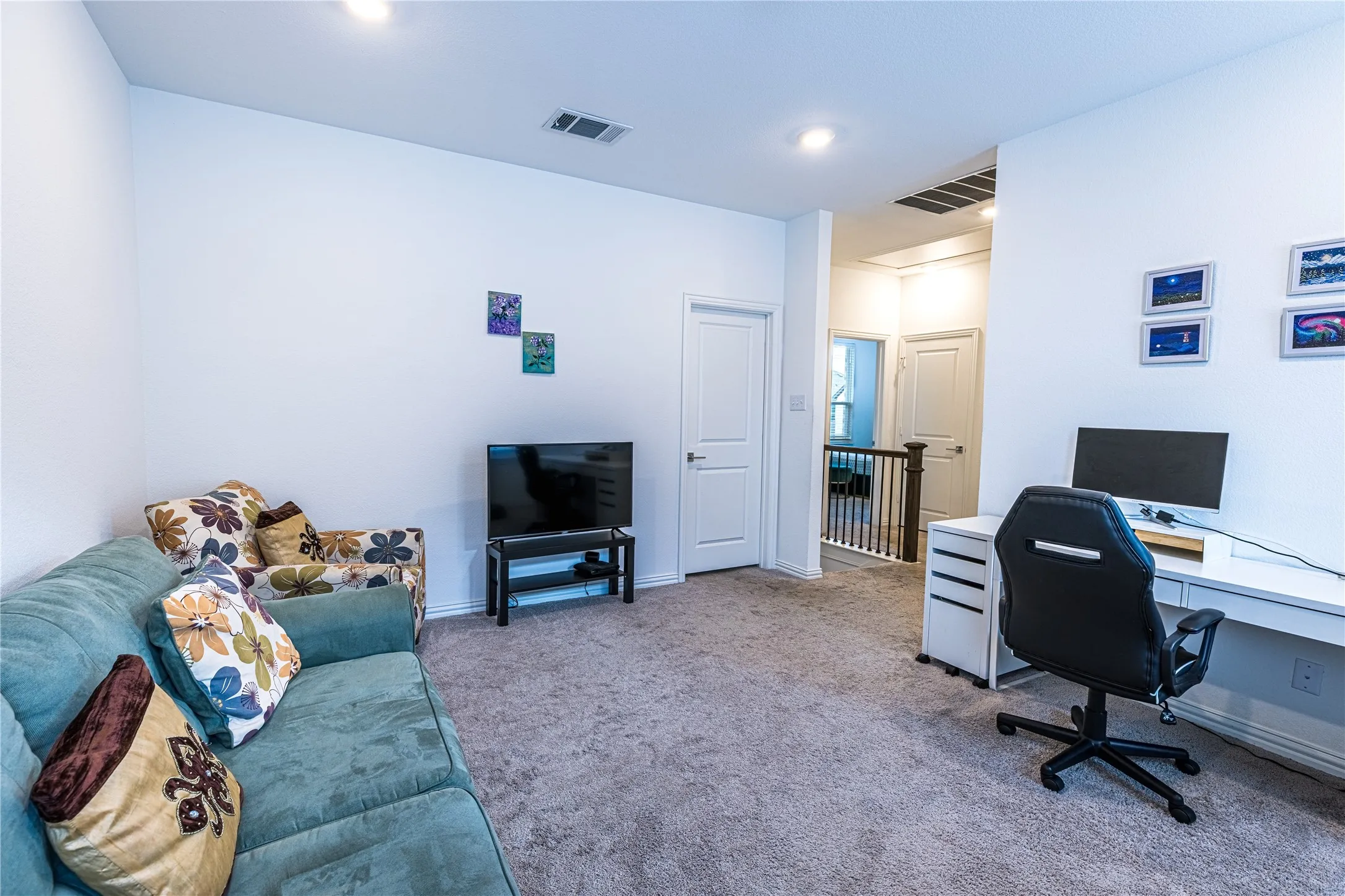 Single Family Residence For Sale in Dallas County , 5426 Grand Avenue, Sachse, Texas 75048, 4 Bedroom, 4 Bathroom, 2 Garage spaces, 2,418 Sqft, built in 2022, mls#21373263, Real Estate Agent in Sachse, Homes For Sale in Dallas county, Homes For Sale in Sachse, Realtor in Sachse Texas, Real Estate Brokerage Independent Realty Texas, Luminita Cordes Realtor