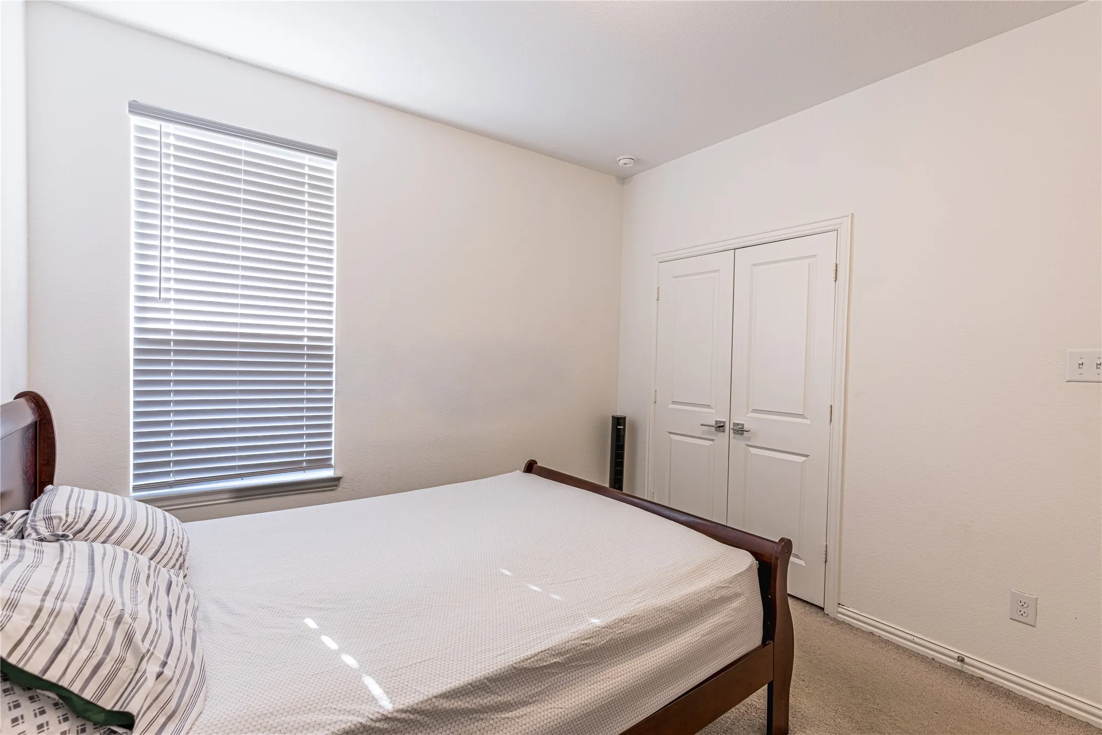 Single Family Residence For Sale in Dallas County , 5426 Grand Avenue, Sachse, Texas 75048, 4 Bedroom, 4 Bathroom, 2 Garage spaces, 2,418 Sqft, built in 2022, mls#21373263, Real Estate Agent in Sachse, Homes For Sale in Dallas county, Homes For Sale in Sachse, Realtor in Sachse Texas, Real Estate Brokerage Independent Realty Texas, Luminita Cordes Realtor