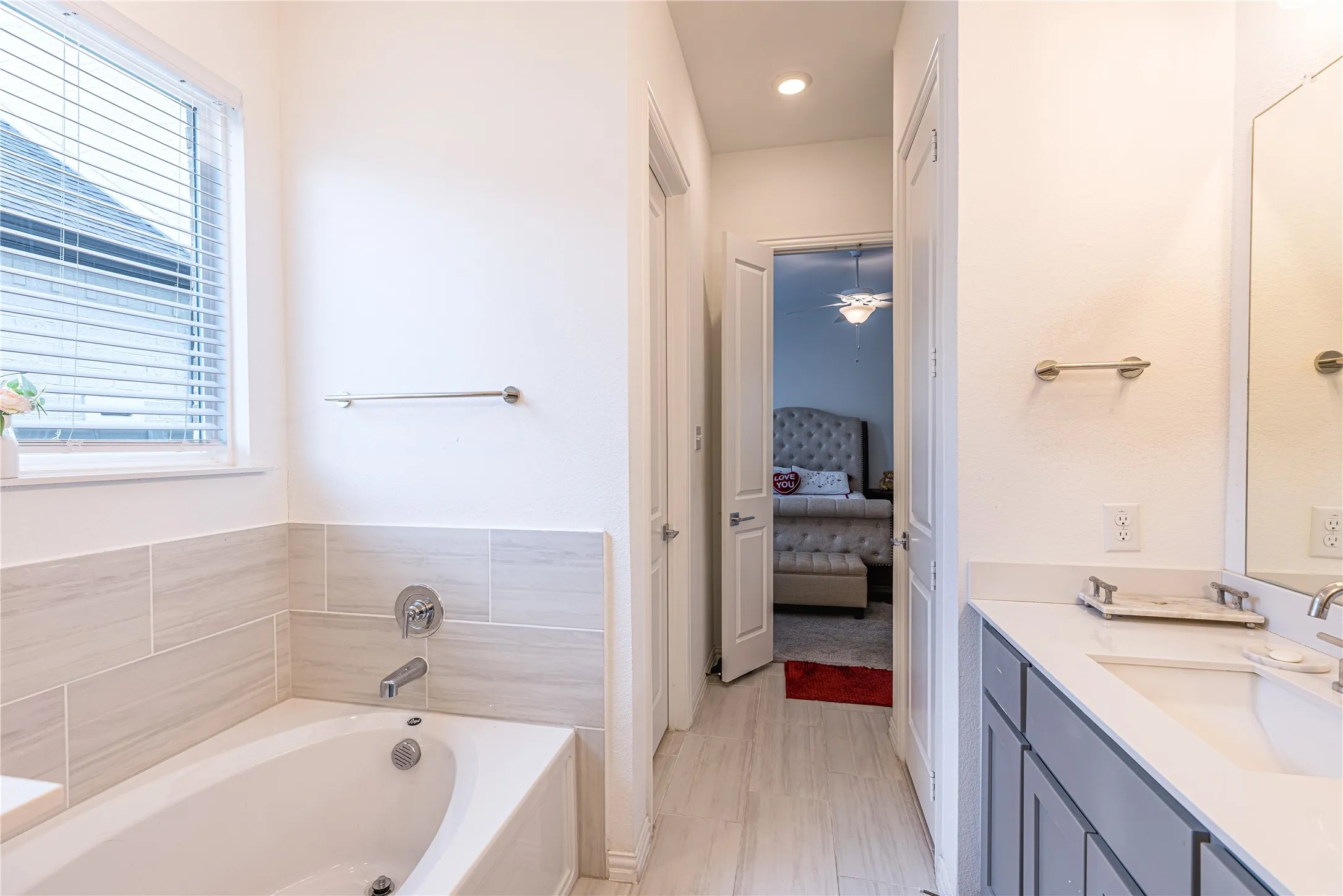 Single Family Residence For Sale in Dallas County , 5426 Grand Avenue, Sachse, Texas 75048, 4 Bedroom, 4 Bathroom, 2 Garage spaces, 2,418 Sqft, built in 2022, mls#21373263, Real Estate Agent in Sachse, Homes For Sale in Dallas county, Homes For Sale in Sachse, Realtor in Sachse Texas, Real Estate Brokerage Independent Realty Texas, Luminita Cordes Realtor