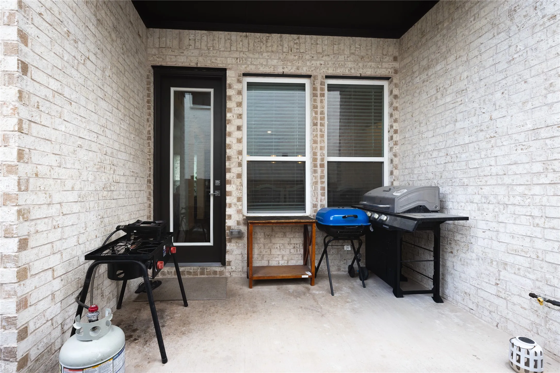 Single Family Residence For Sale in Dallas County , 5426 Grand Avenue, Sachse, Texas 75048, 4 Bedroom, 4 Bathroom, 2 Garage spaces, 2,418 Sqft, built in 2022, mls#21373263, Real Estate Agent in Sachse, Homes For Sale in Dallas county, Homes For Sale in Sachse, Realtor in Sachse Texas, Real Estate Brokerage Independent Realty Texas, Luminita Cordes Realtor