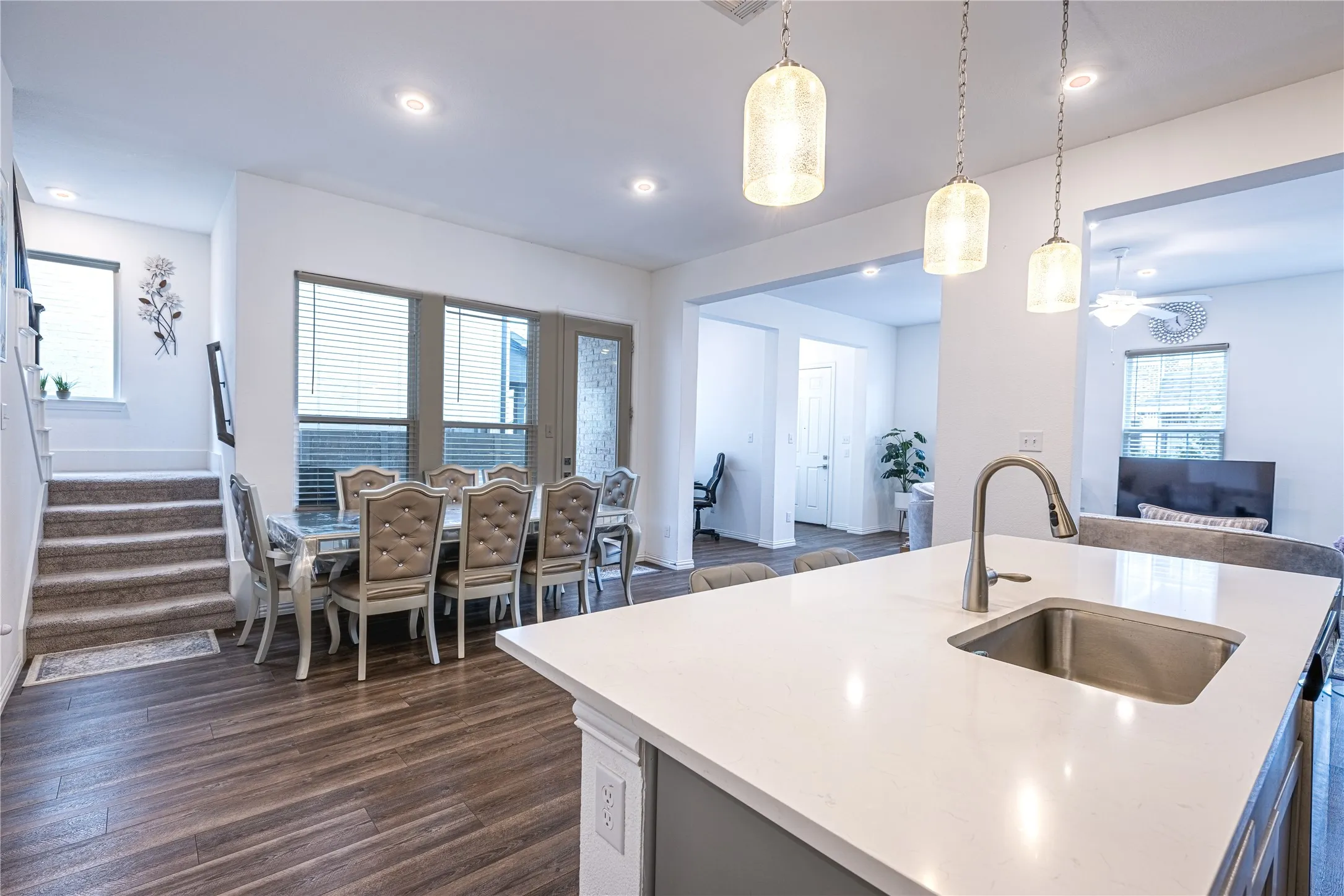 Single Family Residence For Sale in Dallas County , 5426 Grand Avenue, Sachse, Texas 75048, 4 Bedroom, 4 Bathroom, 2 Garage spaces, 2,418 Sqft, built in 2022, mls#21373263, Real Estate Agent in Sachse, Homes For Sale in Dallas county, Homes For Sale in Sachse, Realtor in Sachse Texas, Real Estate Brokerage Independent Realty Texas, Luminita Cordes Realtor