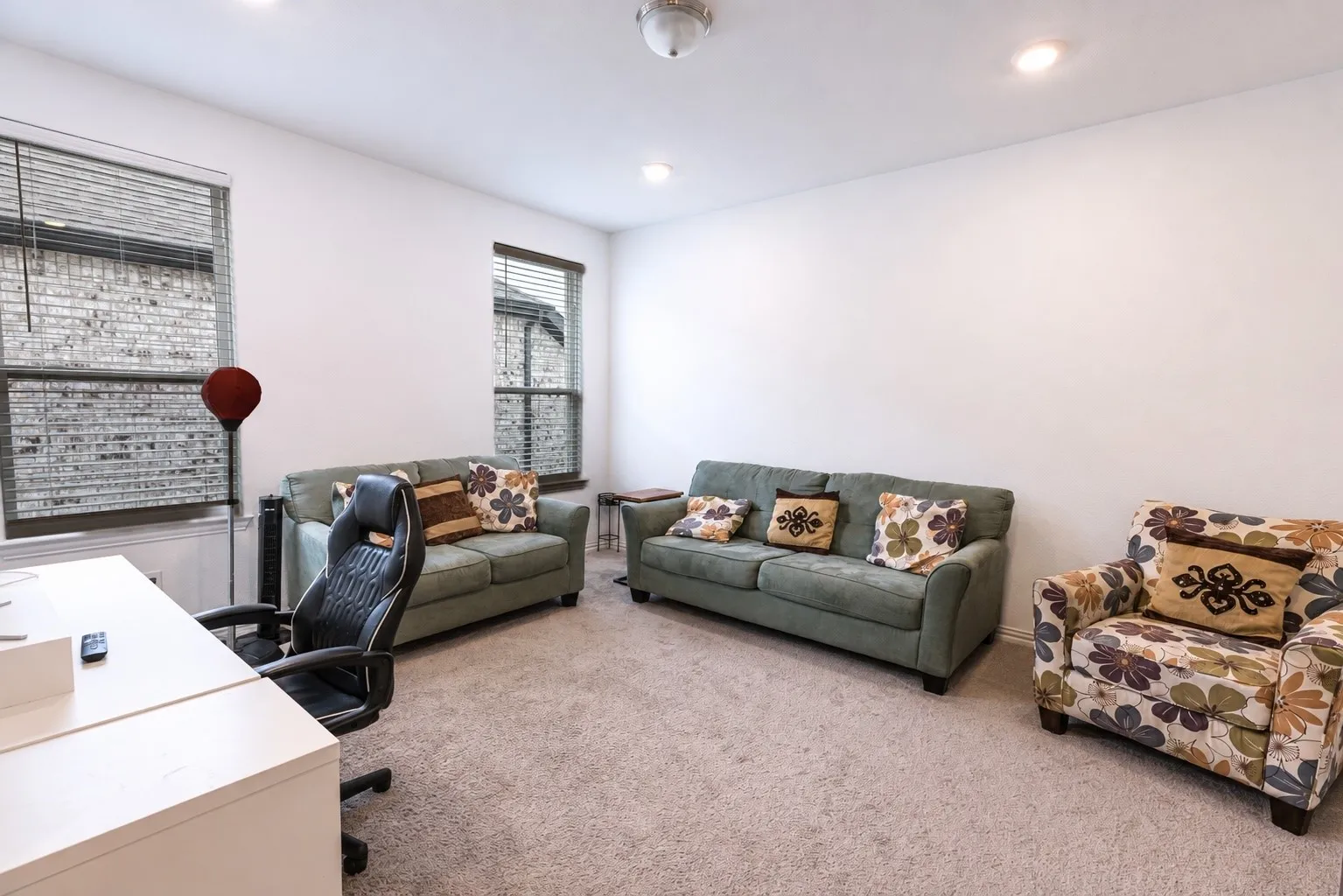Single Family Residence For Sale in Dallas County , 5426 Grand Avenue, Sachse, Texas 75048, 4 Bedroom, 4 Bathroom, 2 Garage spaces, 2,418 Sqft, built in 2022, mls#21373263, Real Estate Agent in Sachse, Homes For Sale in Dallas county, Homes For Sale in Sachse, Realtor in Sachse Texas, Real Estate Brokerage Independent Realty Texas, Luminita Cordes Realtor