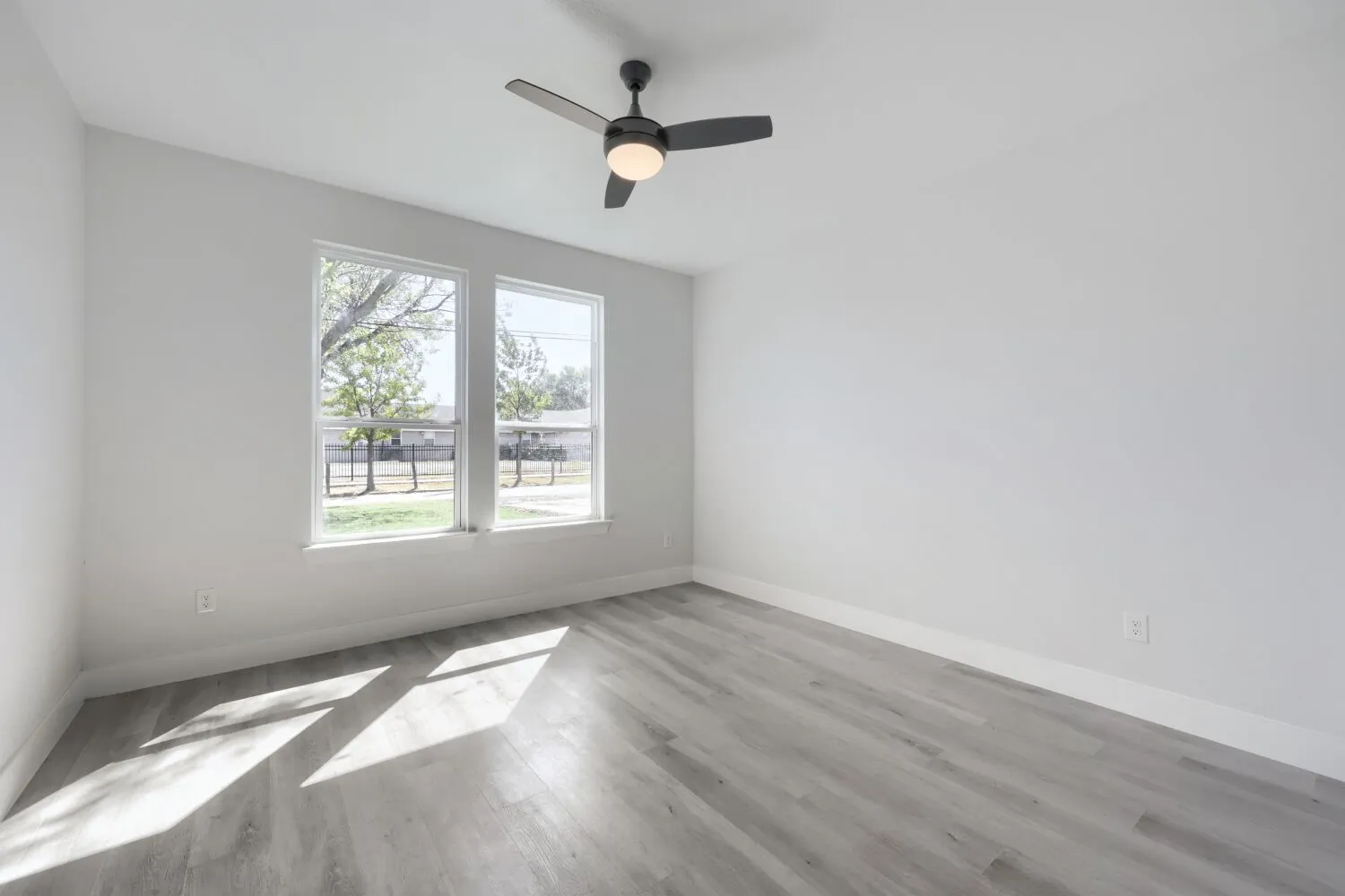 Single Family Residence For Sale in Dallas County , 525 NW 17th Street, Grand Prairie, Texas 75050, 4 Bedroom, 2 Bathroom, 2 Garage spaces, 2,168 Sqft, built in 2026, mls#21377707, Real Estate Agent in Grand Prairie, Homes For Sale in Dallas county, Homes For Sale in Grand Prairie, Realtor in Grand Prairie Texas, Real Estate Brokerage Independent Realty Texas, Luminita Cordes Realtor