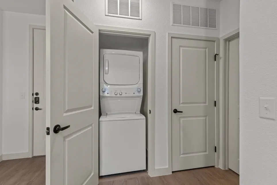 Apartment For Rent in Tarrant County , 3120 E Park Row Drive 2214, Arlington, Texas 76010, 1 Bedroom, 1 Bathroom, Garage spaces, 753 Sqft, built in 2022, mls#21377708, Real Estate Agent in Arlington, Homes For Rent in Tarrant county, Homes For Rent in Arlington, Realtor in Arlington Texas, Real Estate Brokerage Independent Realty Texas, Luminita Cordes Realtor