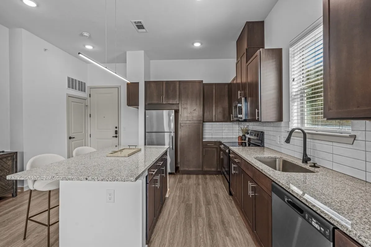Apartment For Rent in Tarrant County , 3120 E Park Row Drive 2214, Arlington, Texas 76010, 1 Bedroom, 1 Bathroom, Garage spaces, 753 Sqft, built in 2022, mls#21377708, Real Estate Agent in Arlington, Homes For Rent in Tarrant county, Homes For Rent in Arlington, Realtor in Arlington Texas, Real Estate Brokerage Independent Realty Texas, Luminita Cordes Realtor
