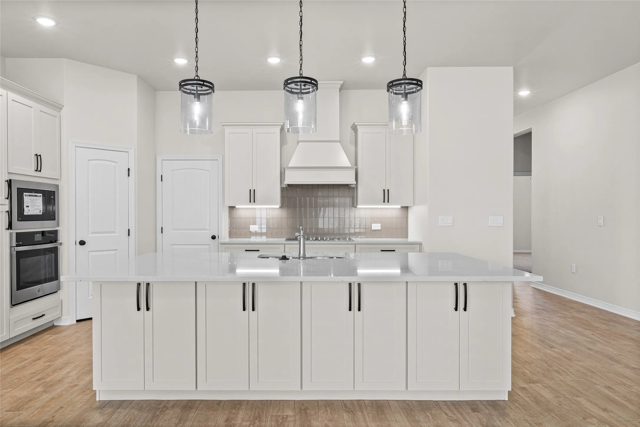Single Family Residence For Sale in Mc Lennan County , 130 lasso Loop, Lorena, Texas 76655, 3 Bedroom, 2 Bathroom, 2 Garage spaces, 1,954 Sqft, built in 2025, mls#21375887, Real Estate Agent in Lorena, Homes For Sale in Mc Lennan county, Homes For Sale in Lorena, Realtor in Lorena Texas, Real Estate Brokerage Independent Realty Texas, Luminita Cordes Realtor