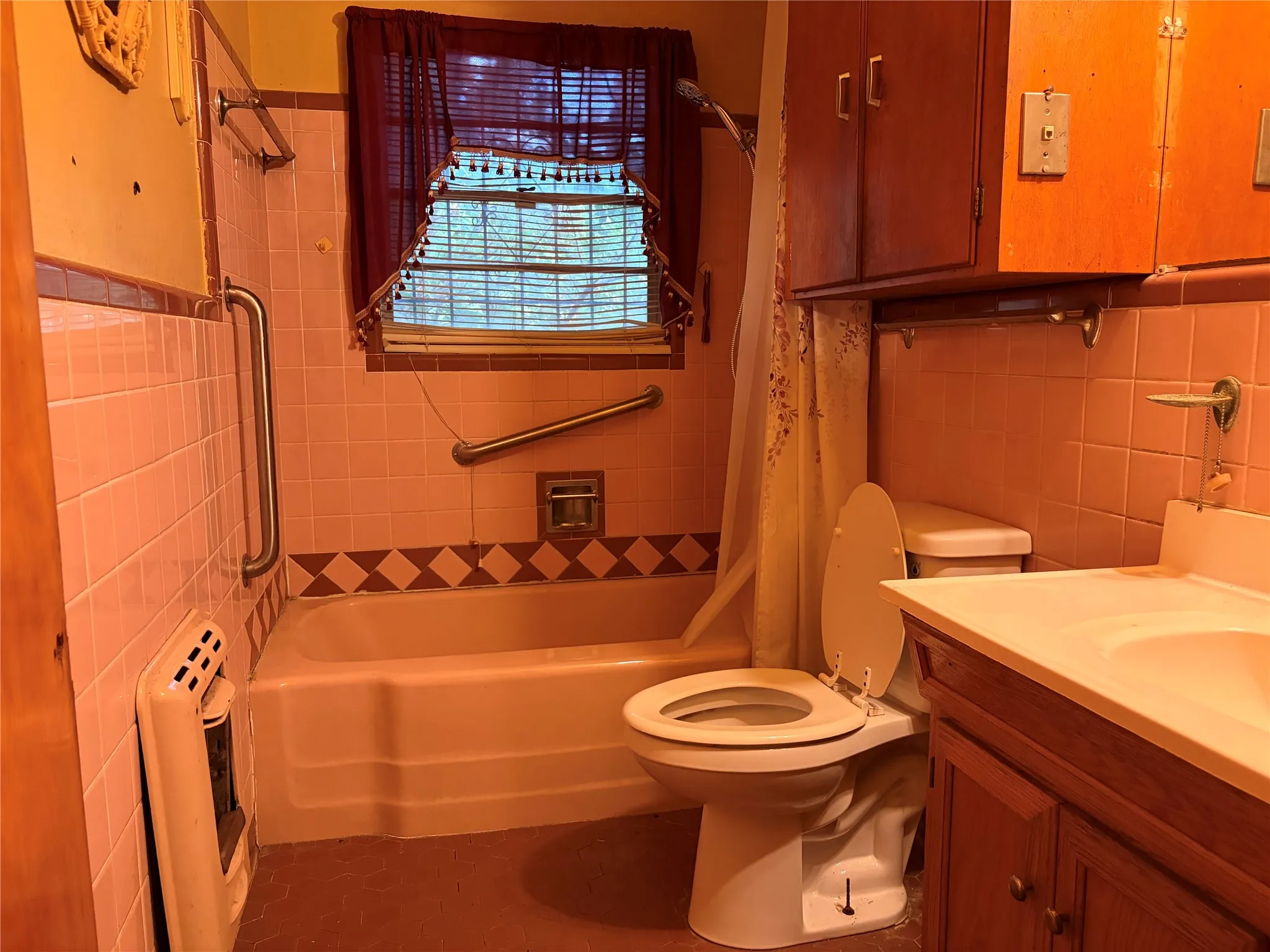 Single Family Residence For Sale in Dallas County , 4625 Kushla Avenue, Dallas, Texas 75216, 2 Bedroom, 2 Bathroom, Garage spaces, 1,682 Sqft, built in 1954, mls#21377716, Real Estate Agent in Dallas, Homes For Sale in Dallas county, Homes For Sale in Dallas, Realtor in Dallas Texas, Real Estate Brokerage Independent Realty Texas, Luminita Cordes Realtor