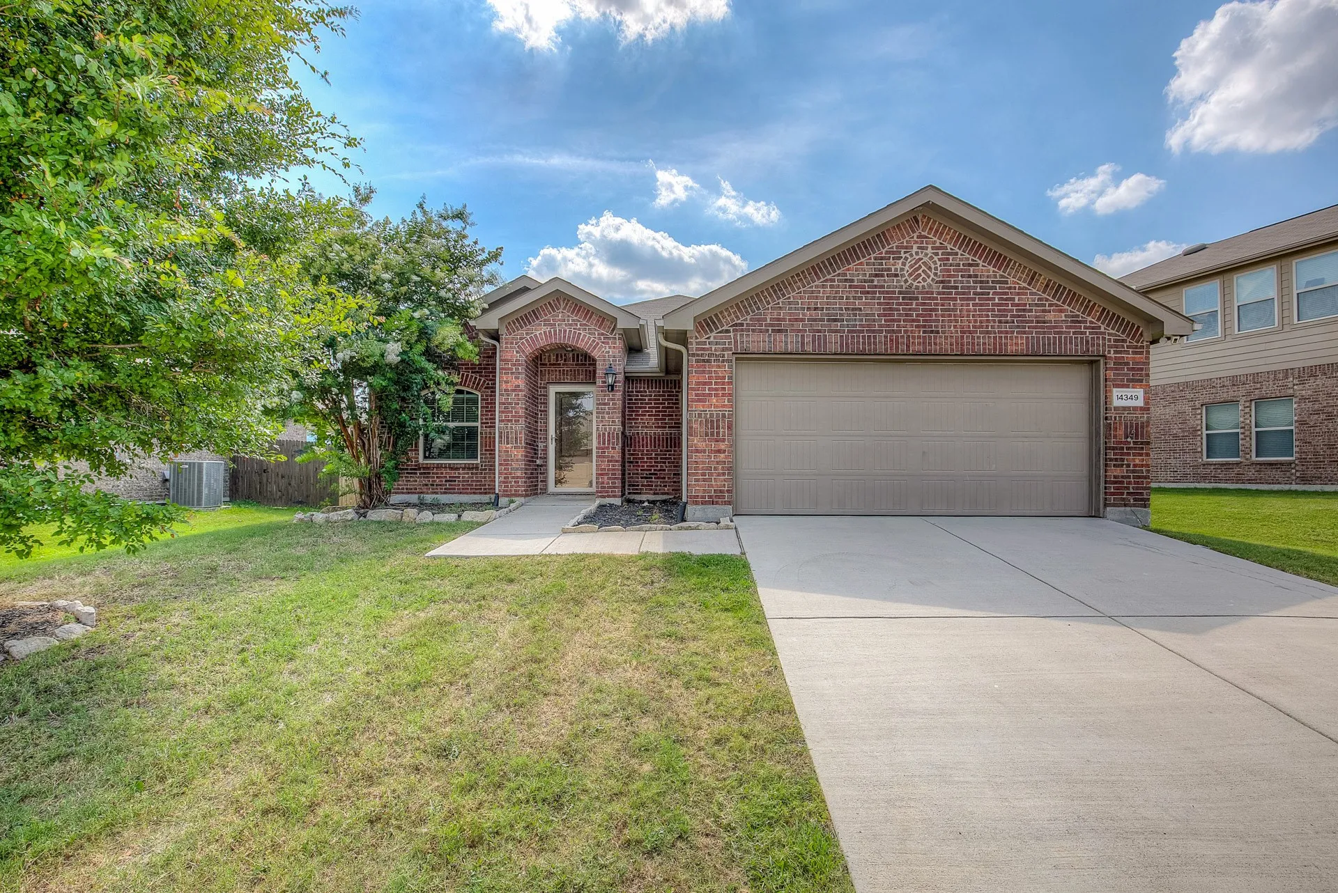 Single Family Residence For Rent in Tarrant County , 14349 Mariposa Lily Lane, Fort Worth, Texas 76052, 3 Bedroom, 2 Bathroom, 2 Garage spaces, 1,390 Sqft, built in 2014, mls#21377718, Real Estate Agent in Fort Worth, Homes For Rent in Tarrant county, Homes For Rent in Fort Worth, Realtor in Fort Worth Texas, Real Estate Brokerage Independent Realty Texas, Luminita Cordes Realtor