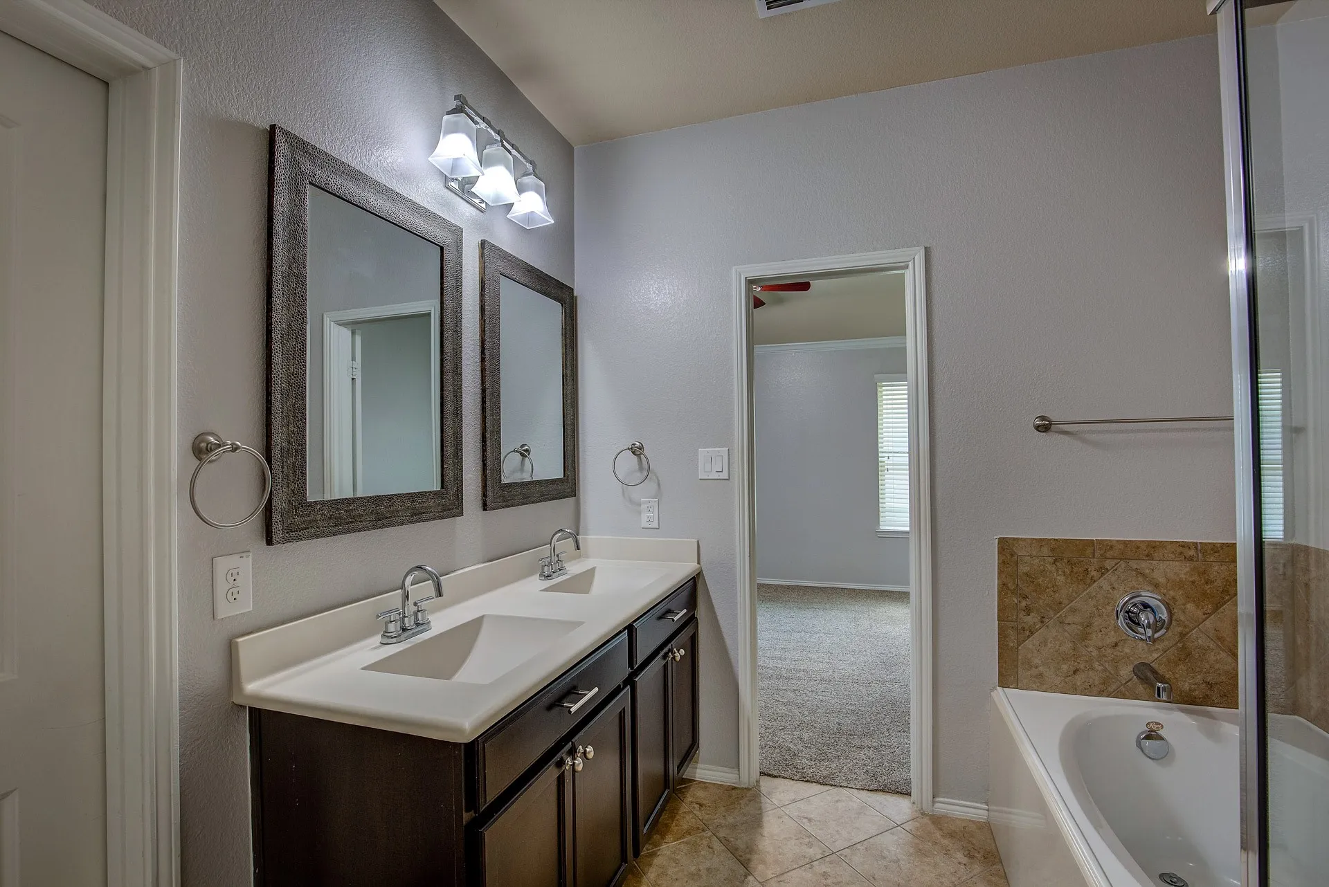 Single Family Residence For Rent in Tarrant County , 14349 Mariposa Lily Lane, Fort Worth, Texas 76052, 3 Bedroom, 2 Bathroom, 2 Garage spaces, 1,390 Sqft, built in 2014, mls#21377718, Real Estate Agent in Fort Worth, Homes For Rent in Tarrant county, Homes For Rent in Fort Worth, Realtor in Fort Worth Texas, Real Estate Brokerage Independent Realty Texas, Luminita Cordes Realtor