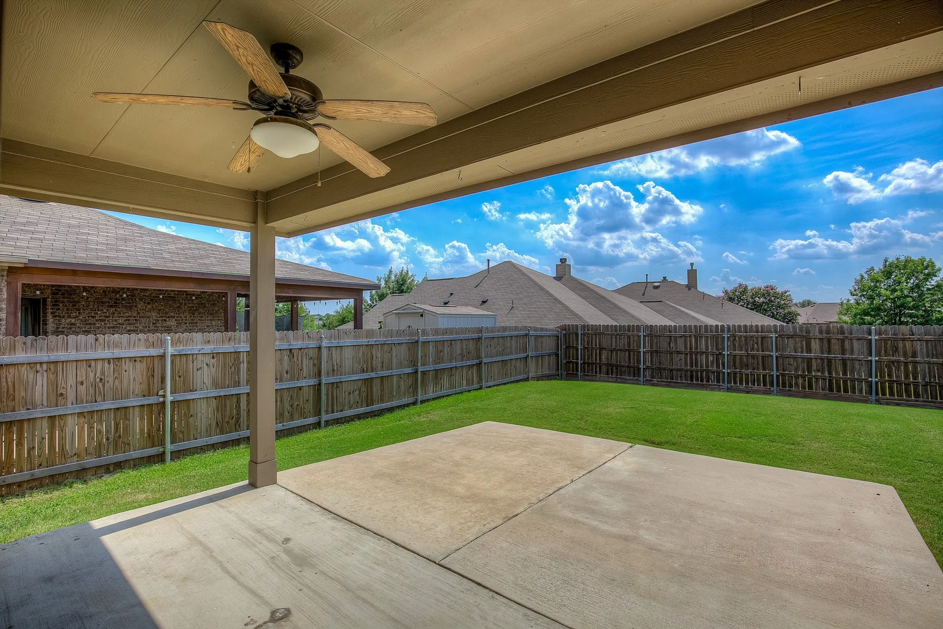 Single Family Residence For Rent in Tarrant County , 14349 Mariposa Lily Lane, Fort Worth, Texas 76052, 3 Bedroom, 2 Bathroom, 2 Garage spaces, 1,390 Sqft, built in 2014, mls#21377718, Real Estate Agent in Fort Worth, Homes For Rent in Tarrant county, Homes For Rent in Fort Worth, Realtor in Fort Worth Texas, Real Estate Brokerage Independent Realty Texas, Luminita Cordes Realtor