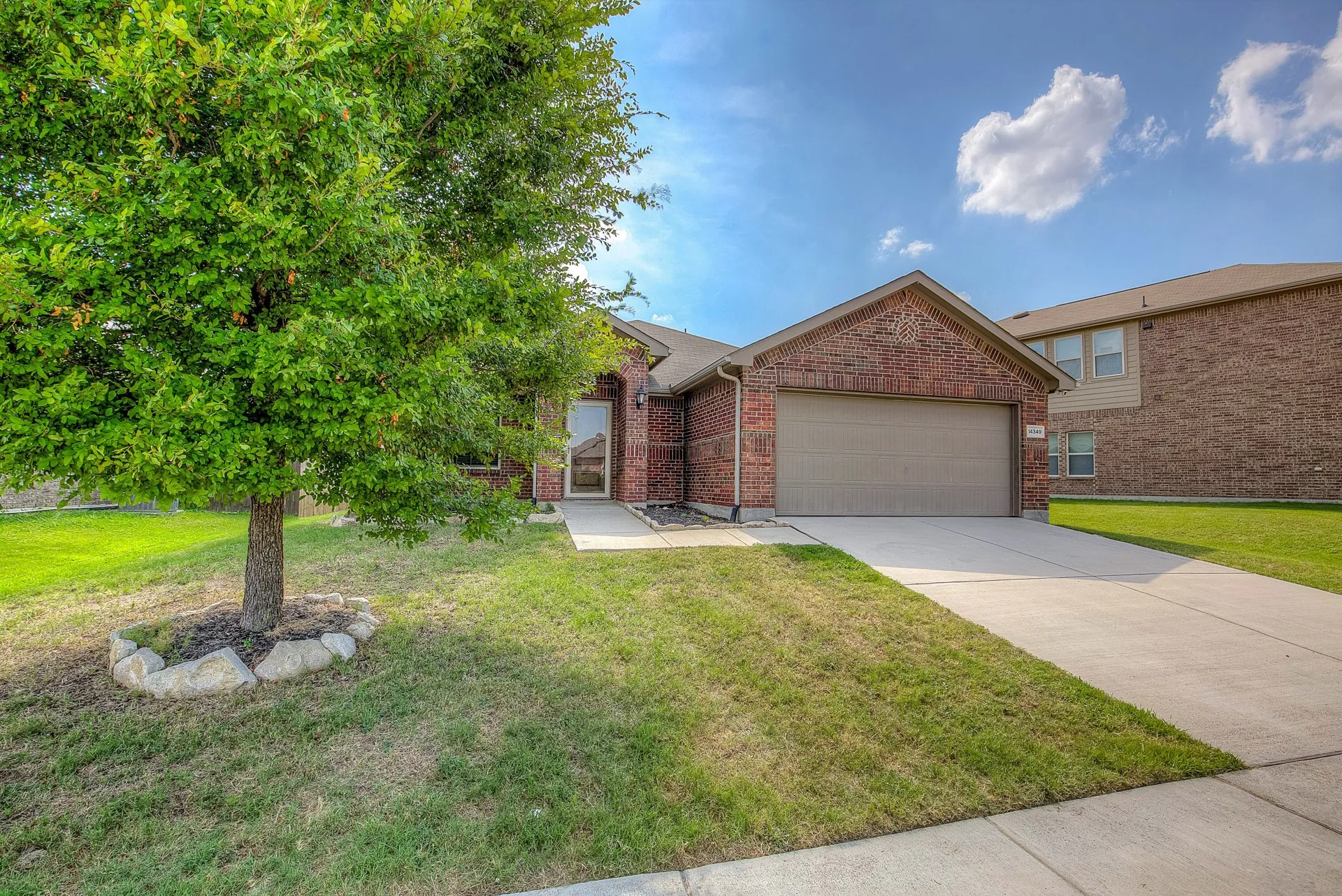 Single Family Residence For Rent in Tarrant County , 14349 Mariposa Lily Lane, Fort Worth, Texas 76052, 3 Bedroom, 2 Bathroom, 2 Garage spaces, 1,390 Sqft, built in 2014, mls#21377718, Real Estate Agent in Fort Worth, Homes For Rent in Tarrant county, Homes For Rent in Fort Worth, Realtor in Fort Worth Texas, Real Estate Brokerage Independent Realty Texas, Luminita Cordes Realtor