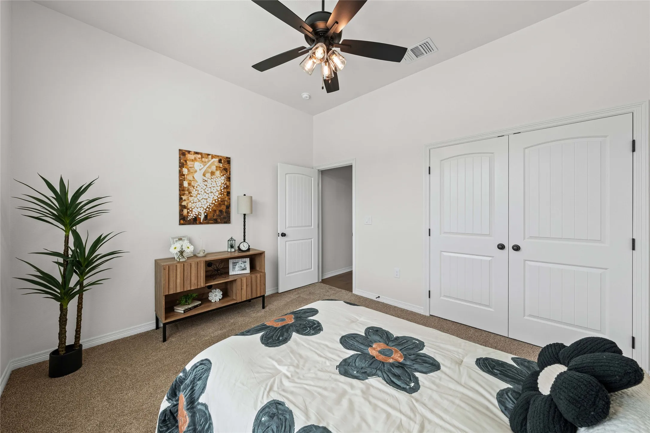 Single Family Residence For Sale in Mc Lennan County , 126 Lasso Loop, Lorena, Texas 76655, 3 Bedroom, 3 Bathroom, 2 Garage spaces, 2,280 Sqft, built in 2025, mls#21375879, Real Estate Agent in Lorena, Homes For Sale in Mc Lennan county, Homes For Sale in Lorena, Realtor in Lorena Texas, Real Estate Brokerage Independent Realty Texas, Luminita Cordes Realtor