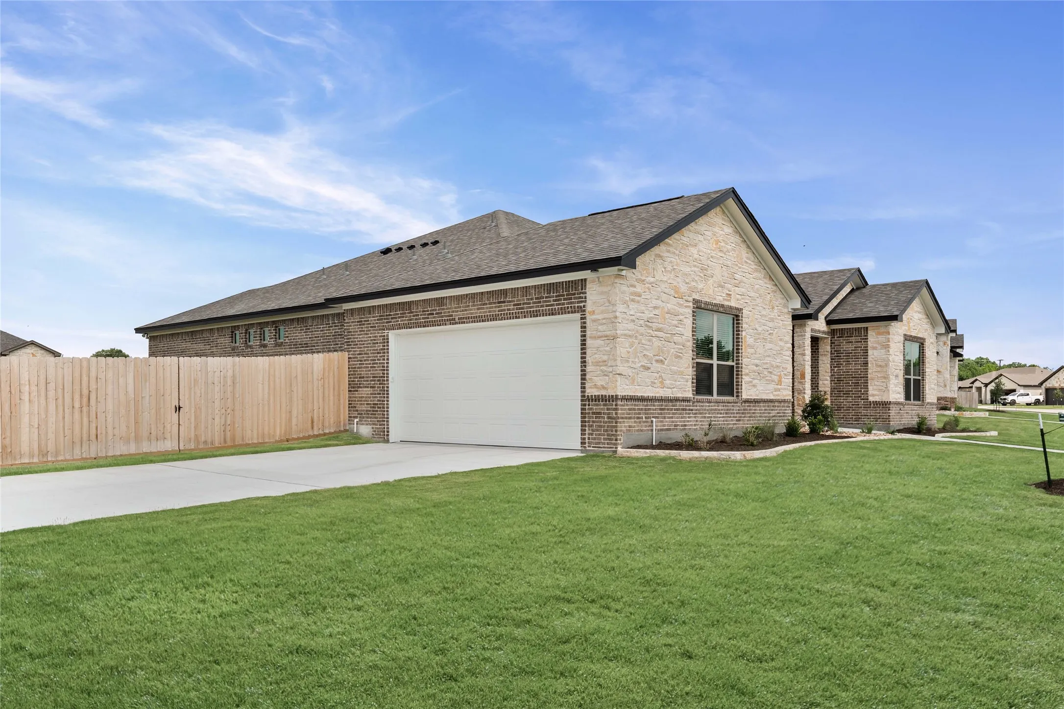 Single Family Residence For Sale in Mc Lennan County , 126 Lasso Loop, Lorena, Texas 76655, 3 Bedroom, 3 Bathroom, 2 Garage spaces, 2,280 Sqft, built in 2025, mls#21375879, Real Estate Agent in Lorena, Homes For Sale in Mc Lennan county, Homes For Sale in Lorena, Realtor in Lorena Texas, Real Estate Brokerage Independent Realty Texas, Luminita Cordes Realtor