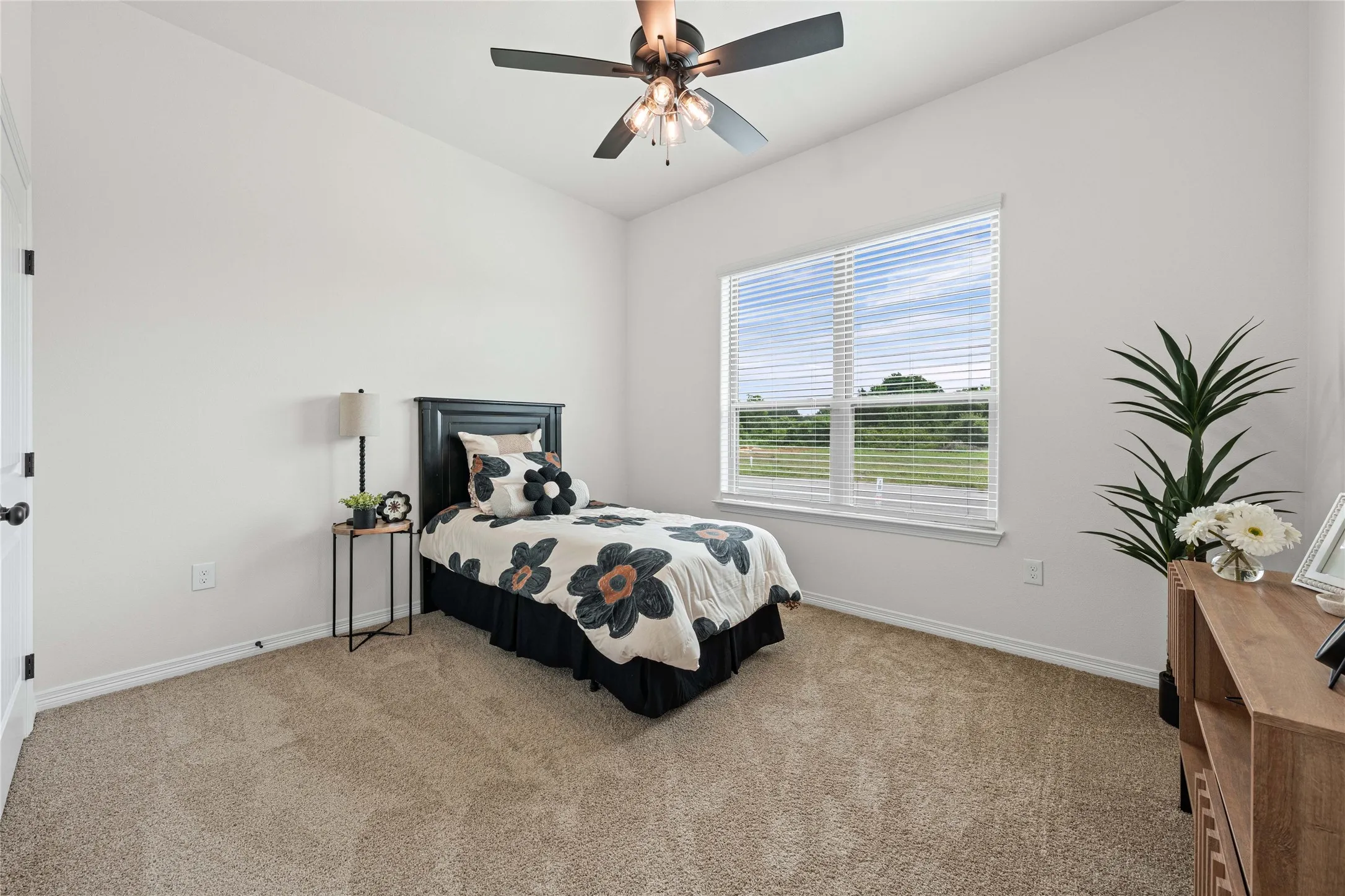Single Family Residence For Sale in Mc Lennan County , 126 Lasso Loop, Lorena, Texas 76655, 3 Bedroom, 3 Bathroom, 2 Garage spaces, 2,280 Sqft, built in 2025, mls#21375879, Real Estate Agent in Lorena, Homes For Sale in Mc Lennan county, Homes For Sale in Lorena, Realtor in Lorena Texas, Real Estate Brokerage Independent Realty Texas, Luminita Cordes Realtor