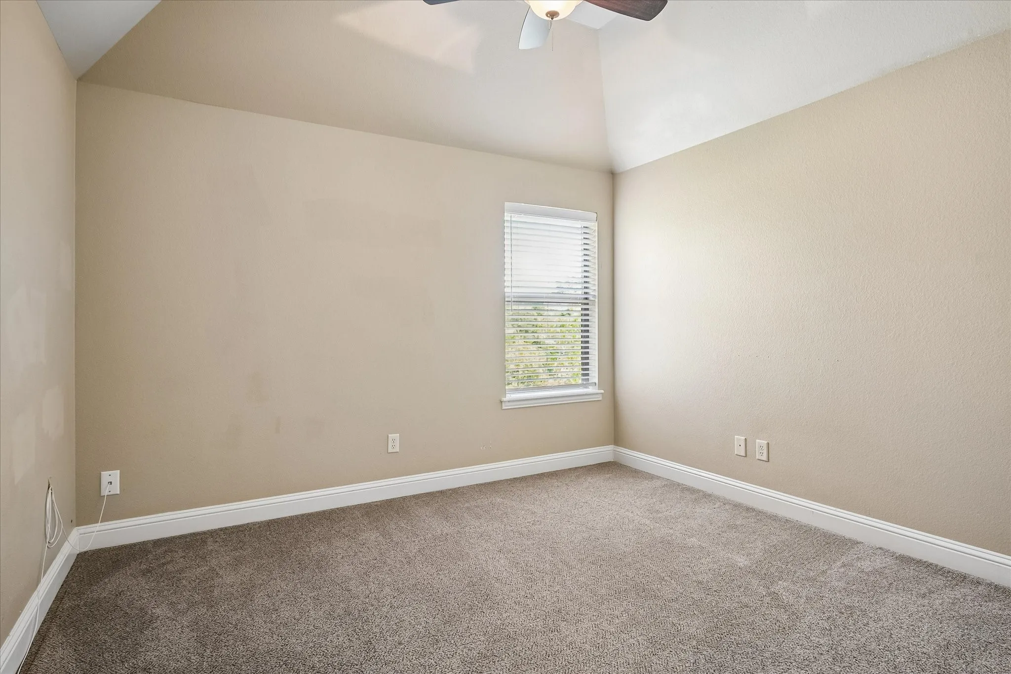 Single Family Residence For Rent in Tarrant County , 7149 Stone Villa Circle, North Richland Hills, Texas 76182, 4 Bedroom, 5 Bathroom, 2 Garage spaces, 2,920 Sqft, built in 2007, mls#21376718, Real Estate Agent in North Richland Hills, Homes For Rent in Tarrant county, Homes For Rent in North Richland Hills, Realtor in North Richland Hills Texas, Real Estate Brokerage Independent Realty Texas, Luminita Cordes Realtor