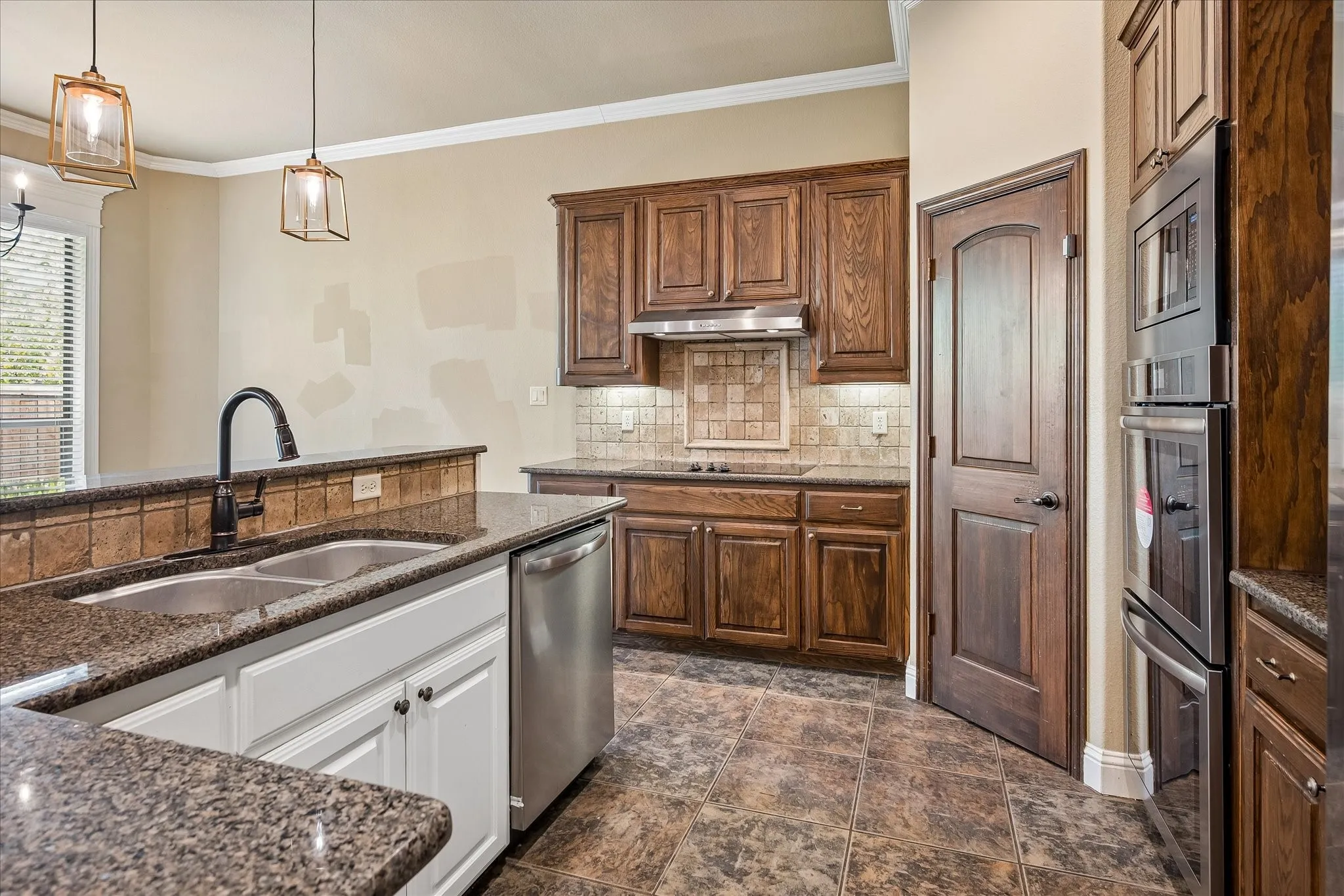 Single Family Residence For Rent in Tarrant County , 7149 Stone Villa Circle, North Richland Hills, Texas 76182, 4 Bedroom, 5 Bathroom, 2 Garage spaces, 2,920 Sqft, built in 2007, mls#21376718, Real Estate Agent in North Richland Hills, Homes For Rent in Tarrant county, Homes For Rent in North Richland Hills, Realtor in North Richland Hills Texas, Real Estate Brokerage Independent Realty Texas, Luminita Cordes Realtor