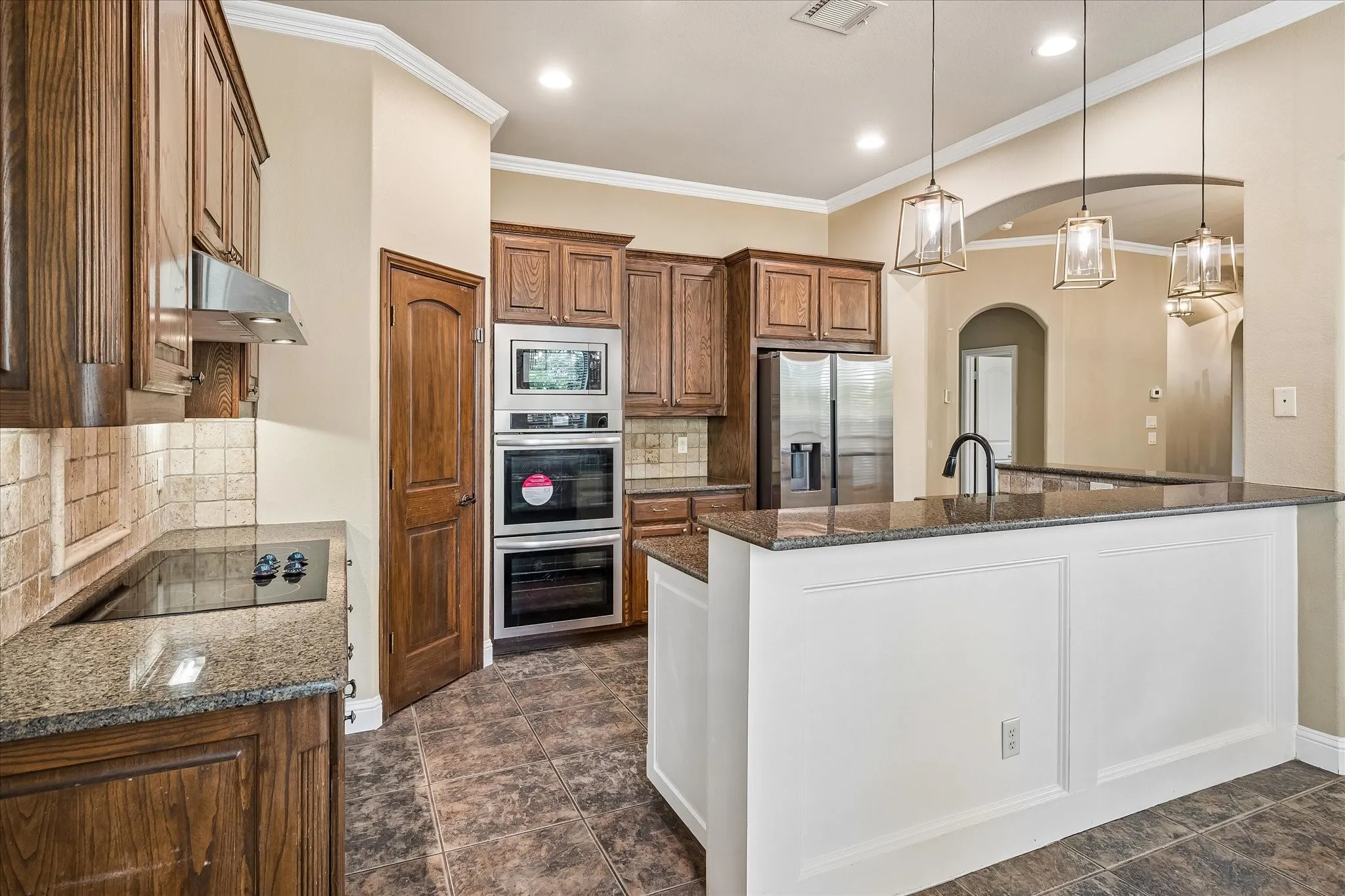 Single Family Residence For Rent in Tarrant County , 7149 Stone Villa Circle, North Richland Hills, Texas 76182, 4 Bedroom, 5 Bathroom, 2 Garage spaces, 2,920 Sqft, built in 2007, mls#21376718, Real Estate Agent in North Richland Hills, Homes For Rent in Tarrant county, Homes For Rent in North Richland Hills, Realtor in North Richland Hills Texas, Real Estate Brokerage Independent Realty Texas, Luminita Cordes Realtor