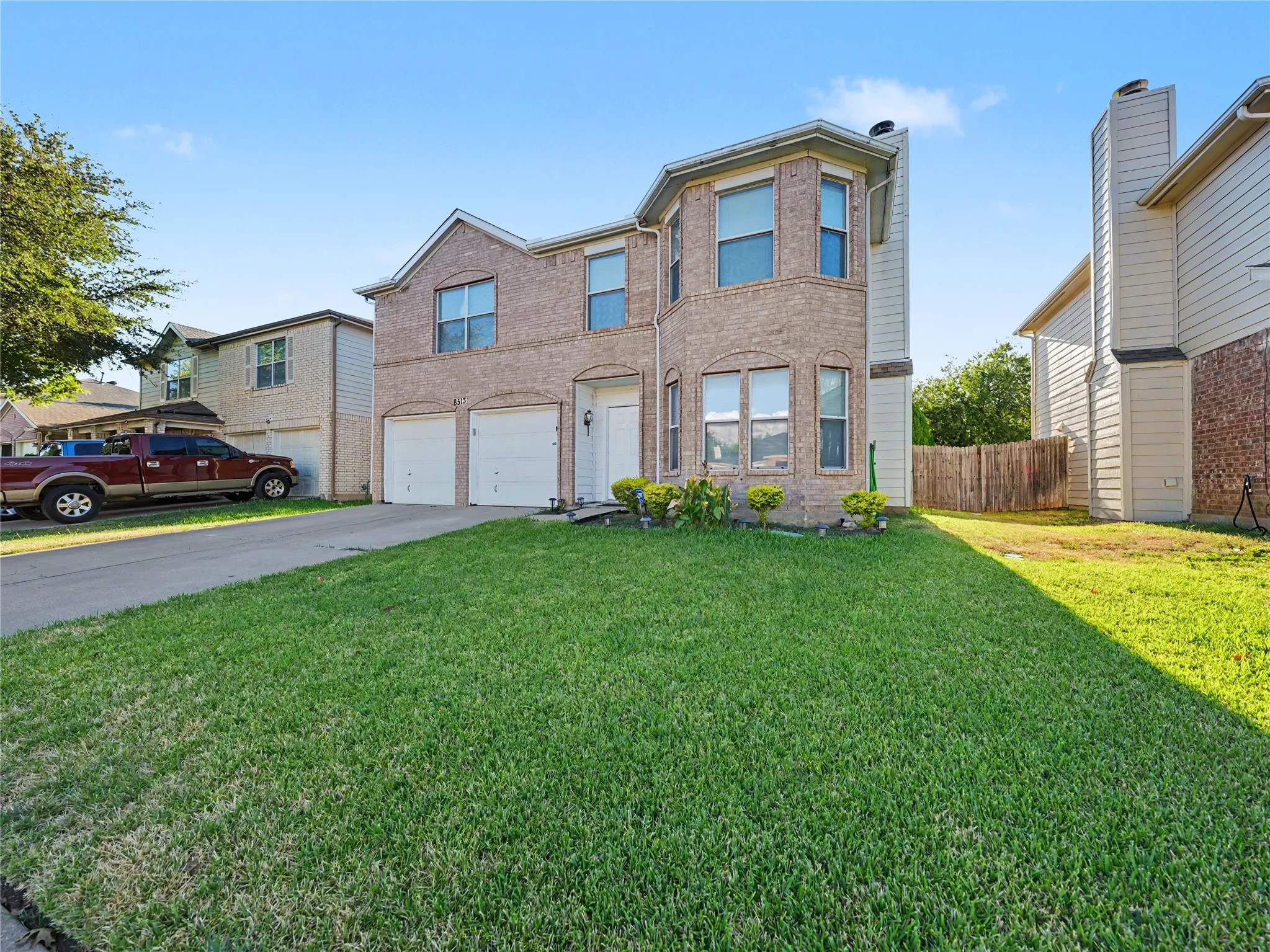 Single Family Residence For Sale in Tarrant County , 8513 Horse Whisper Lane, Fort Worth, Texas 76131, 4 Bedroom, 3 Bathroom, 2 Garage spaces, 1,687 Sqft, built in 2002, mls#21377729, Real Estate Agent in Fort Worth, Homes For Sale in Tarrant county, Homes For Sale in Fort Worth, Realtor in Fort Worth Texas, Real Estate Brokerage Independent Realty Texas, Luminita Cordes Realtor