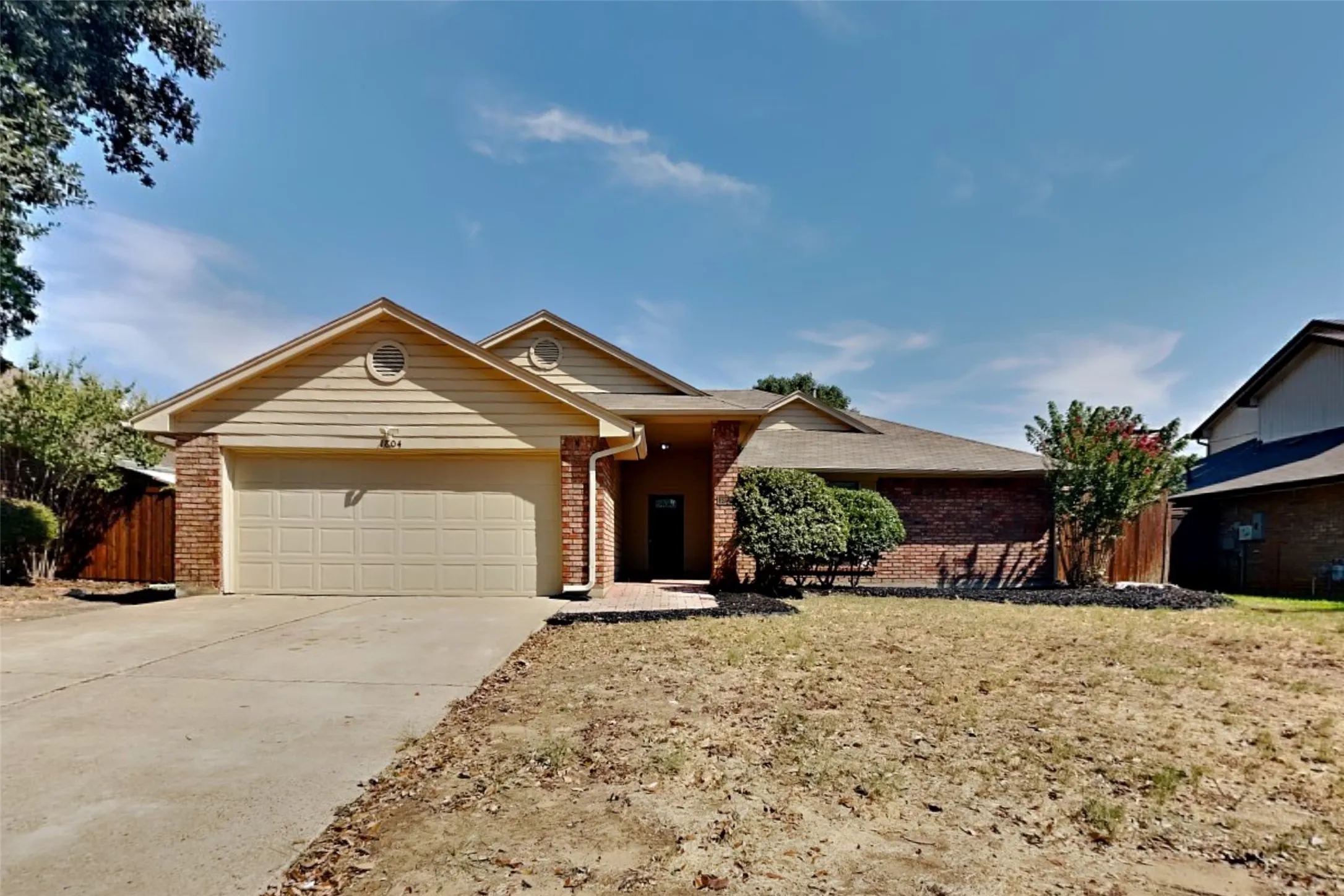 Single Family Residence For Rent in Denton County , 1804 Chatham Drive, Flower Mound, Texas 75028, 3 Bedroom, 2 Bathroom, 2 Garage spaces, 1,904 Sqft, built in 1986, mls#21377725, Real Estate Agent in Flower Mound, Homes For Rent in Denton county, Homes For Rent in Flower Mound, Realtor in Flower Mound Texas, Real Estate Brokerage Independent Realty Texas, Luminita Cordes Realtor
