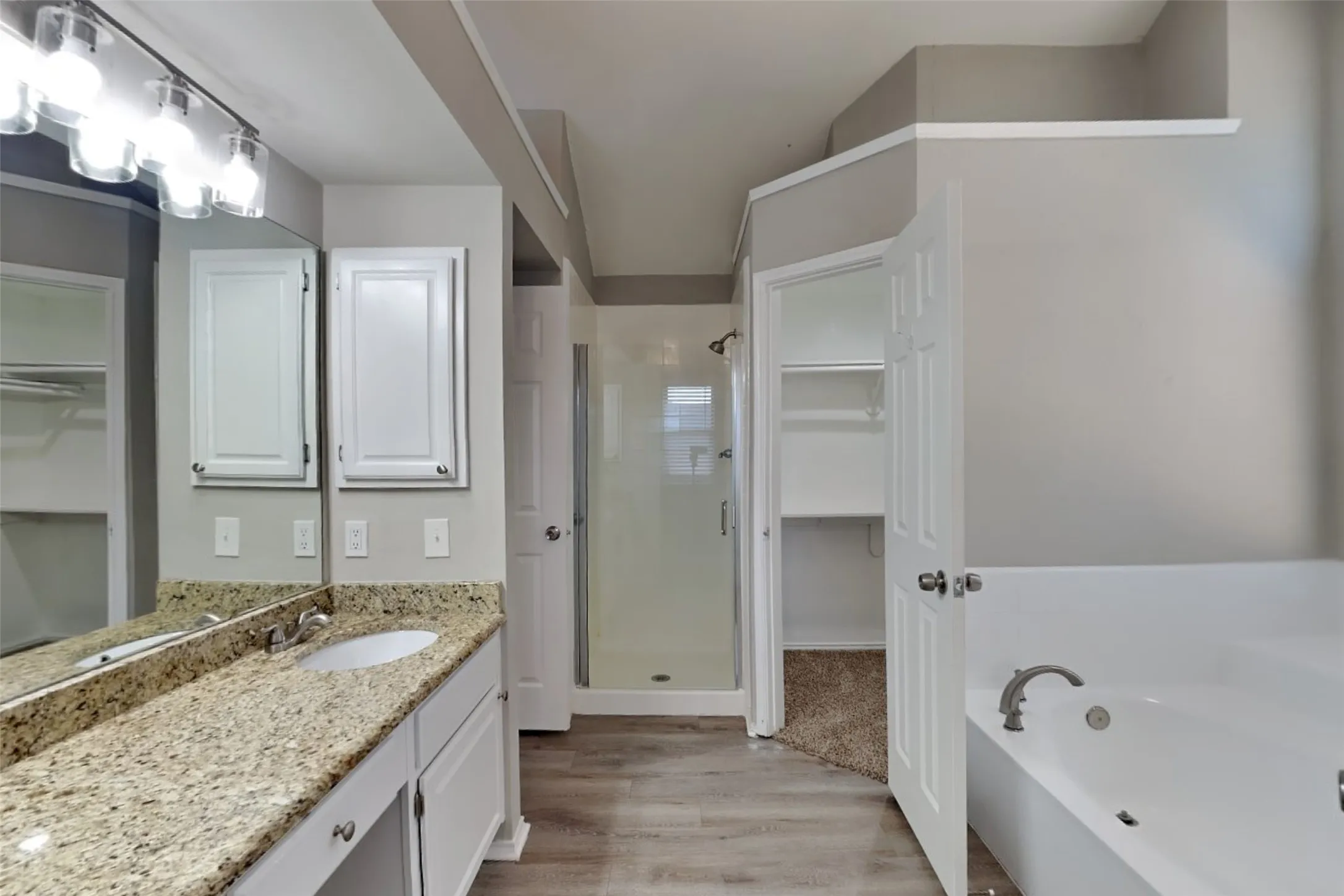 Single Family Residence For Rent in Denton County , 1804 Chatham Drive, Flower Mound, Texas 75028, 3 Bedroom, 2 Bathroom, 2 Garage spaces, 1,904 Sqft, built in 1986, mls#21377725, Real Estate Agent in Flower Mound, Homes For Rent in Denton county, Homes For Rent in Flower Mound, Realtor in Flower Mound Texas, Real Estate Brokerage Independent Realty Texas, Luminita Cordes Realtor