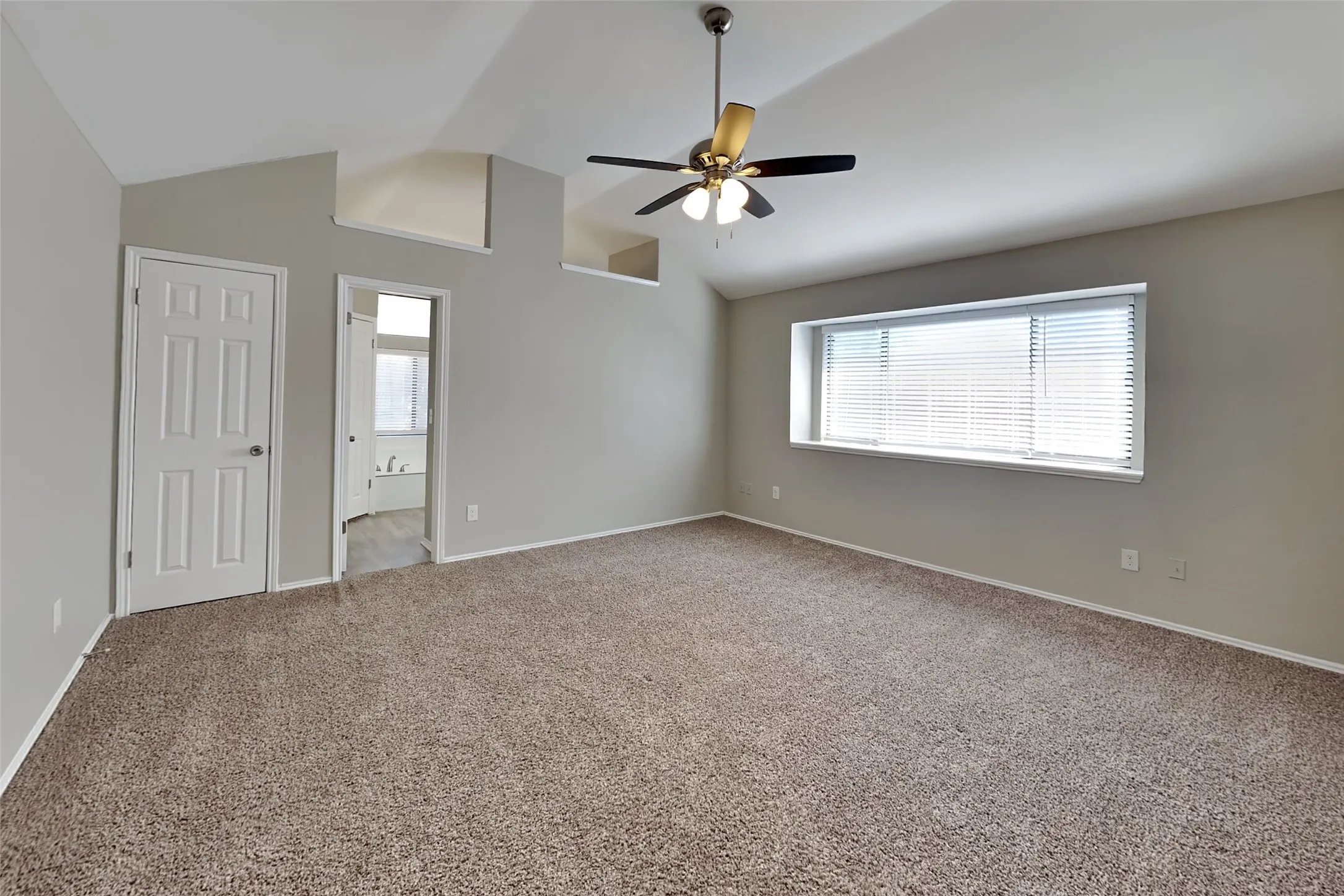 Single Family Residence For Rent in Denton County , 1804 Chatham Drive, Flower Mound, Texas 75028, 3 Bedroom, 2 Bathroom, 2 Garage spaces, 1,904 Sqft, built in 1986, mls#21377725, Real Estate Agent in Flower Mound, Homes For Rent in Denton county, Homes For Rent in Flower Mound, Realtor in Flower Mound Texas, Real Estate Brokerage Independent Realty Texas, Luminita Cordes Realtor