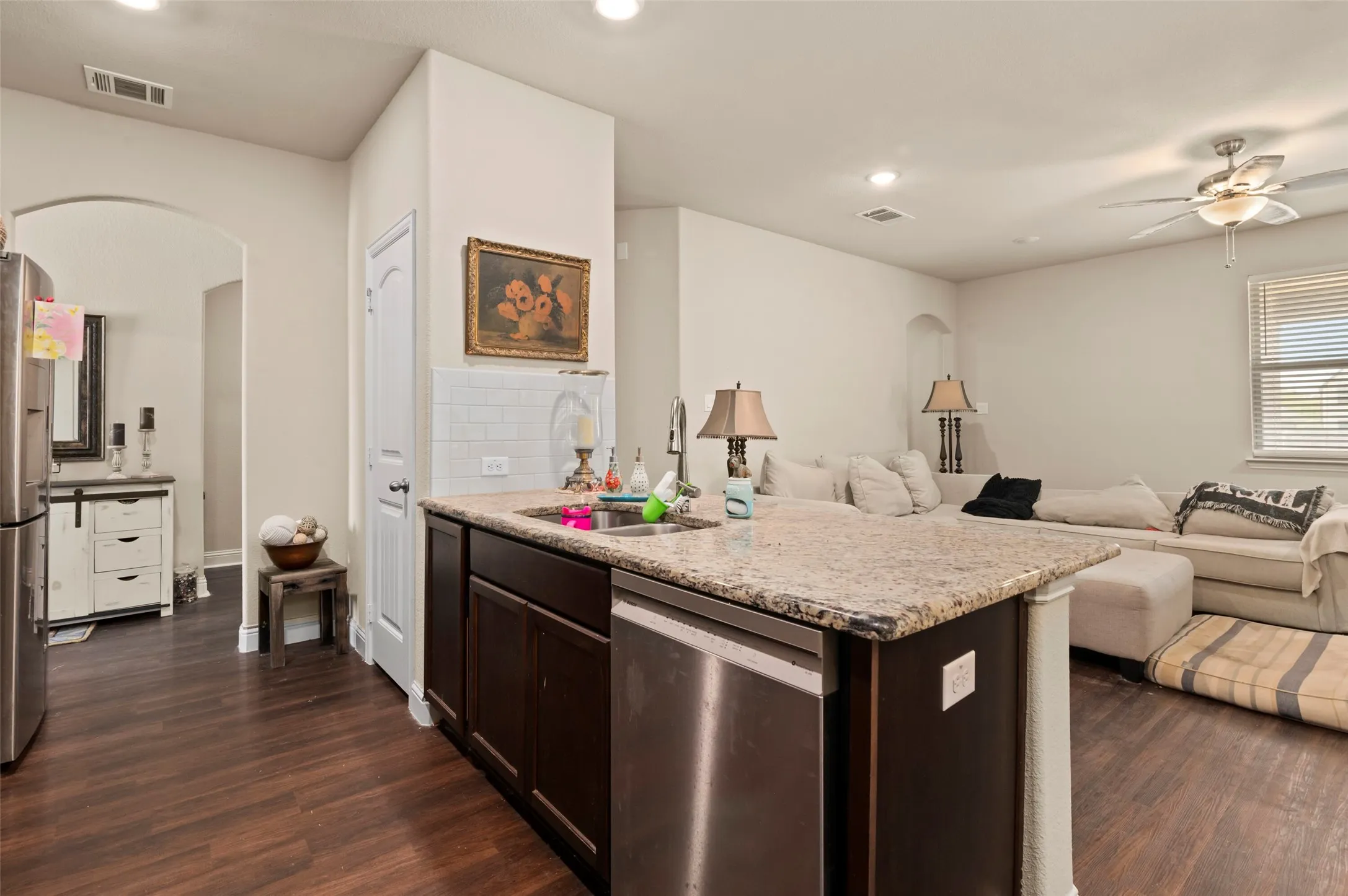 Single Family Residence For Sale in Denton County , 15 Pleasant Valley, Sanger, Texas 76266, 4 Bedroom, 2 Bathroom, 2 Garage spaces, 1,669 Sqft, built in 2019, mls#21377738, Real Estate Agent in Sanger, Homes For Sale in Denton county, Homes For Sale in Sanger, Realtor in Sanger Texas, Real Estate Brokerage Independent Realty Texas, Luminita Cordes Realtor