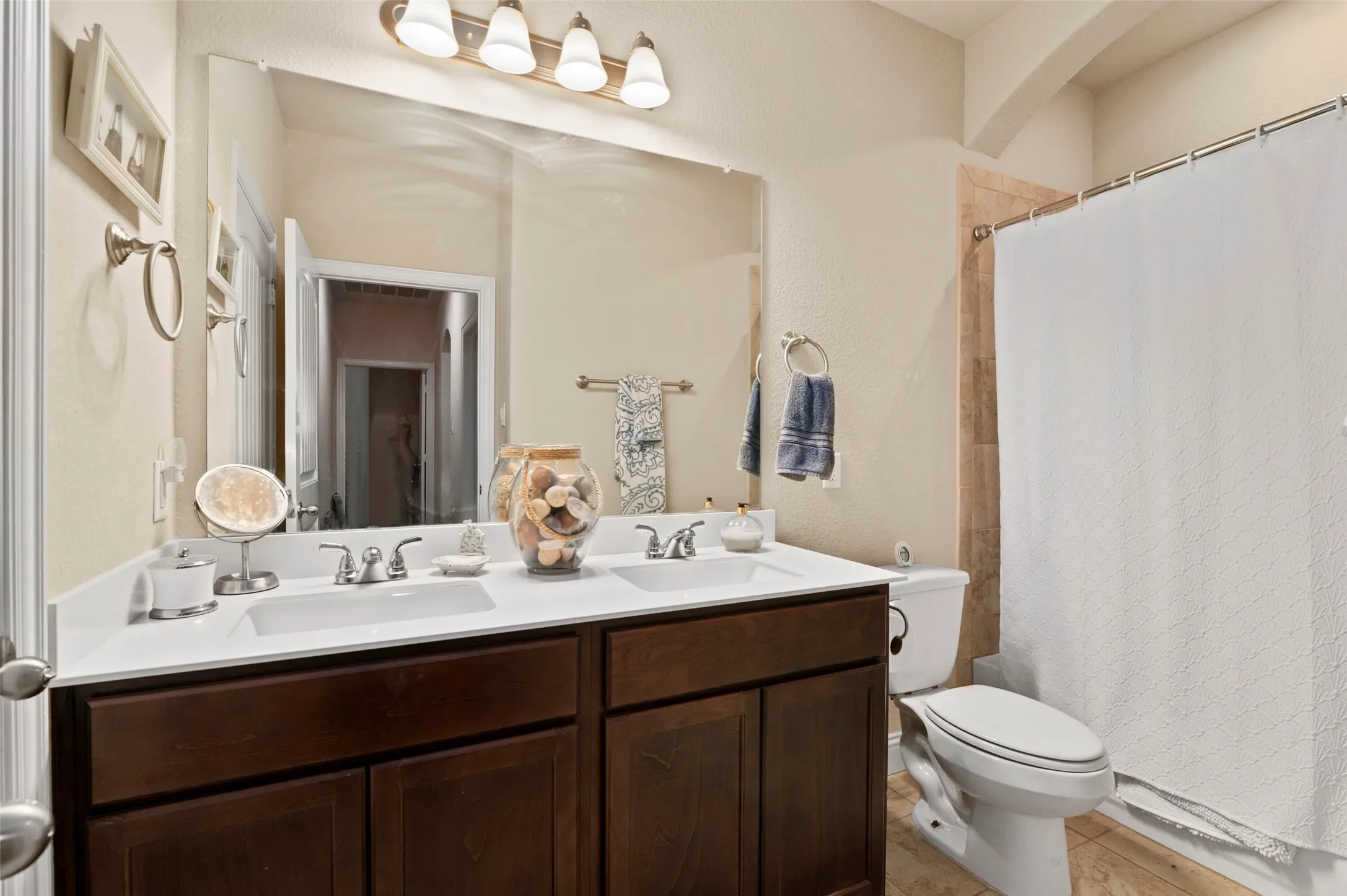 Single Family Residence For Sale in Denton County , 15 Pleasant Valley, Sanger, Texas 76266, 4 Bedroom, 2 Bathroom, 2 Garage spaces, 1,669 Sqft, built in 2019, mls#21377738, Real Estate Agent in Sanger, Homes For Sale in Denton county, Homes For Sale in Sanger, Realtor in Sanger Texas, Real Estate Brokerage Independent Realty Texas, Luminita Cordes Realtor