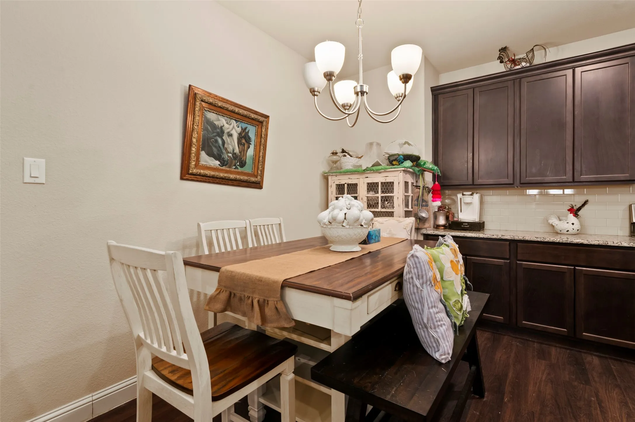 Single Family Residence For Sale in Denton County , 15 Pleasant Valley, Sanger, Texas 76266, 4 Bedroom, 2 Bathroom, 2 Garage spaces, 1,669 Sqft, built in 2019, mls#21377738, Real Estate Agent in Sanger, Homes For Sale in Denton county, Homes For Sale in Sanger, Realtor in Sanger Texas, Real Estate Brokerage Independent Realty Texas, Luminita Cordes Realtor