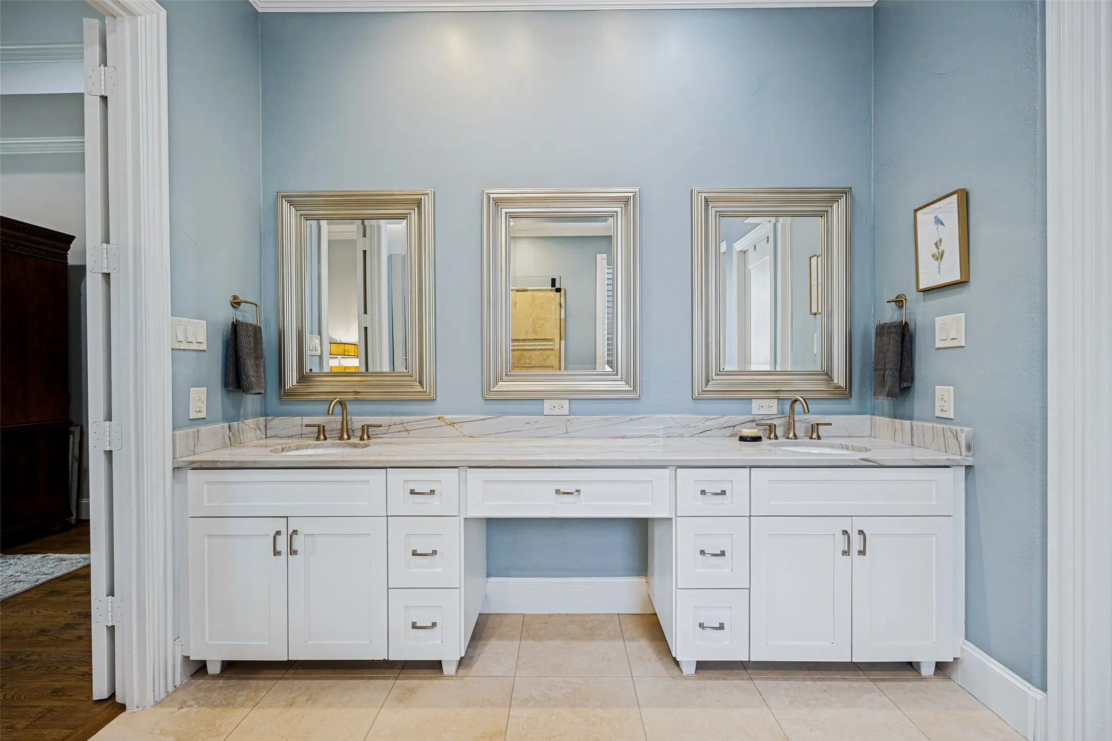 Single Family Residence For Sale in Dallas County , 625 Cambridge Manor Lane, Coppell, Texas 75019, 4 Bedroom, 4 Bathroom, 3 Garage spaces, 3,777 Sqft, built in 1996, mls#21376062, Real Estate Agent in Coppell, Homes For Sale in Dallas county, Homes For Sale in Coppell, Realtor in Coppell Texas, Real Estate Brokerage Independent Realty Texas, Luminita Cordes Realtor