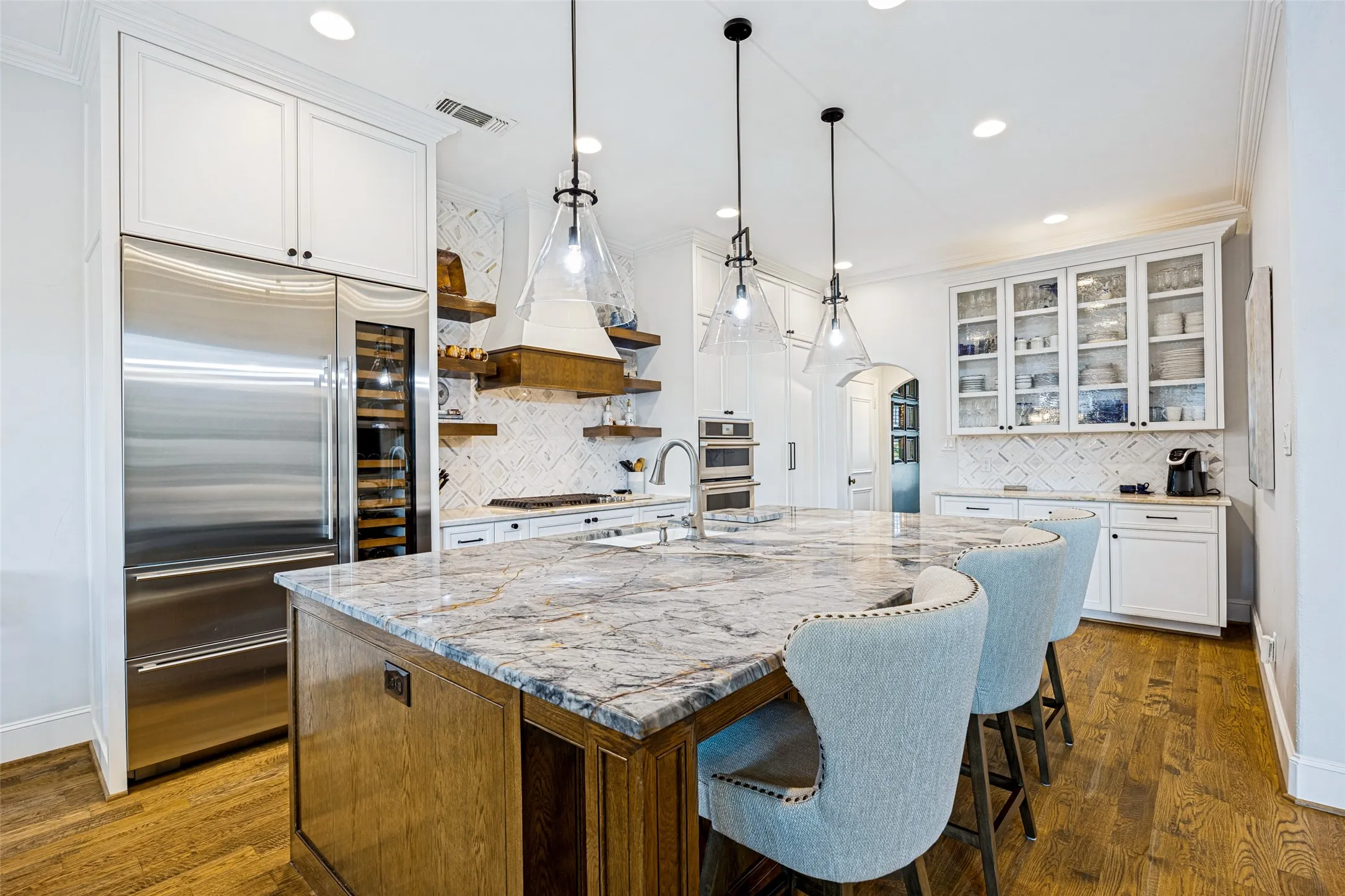 Single Family Residence For Sale in Dallas County , 625 Cambridge Manor Lane, Coppell, Texas 75019, 4 Bedroom, 4 Bathroom, 3 Garage spaces, 3,777 Sqft, built in 1996, mls#21376062, Real Estate Agent in Coppell, Homes For Sale in Dallas county, Homes For Sale in Coppell, Realtor in Coppell Texas, Real Estate Brokerage Independent Realty Texas, Luminita Cordes Realtor