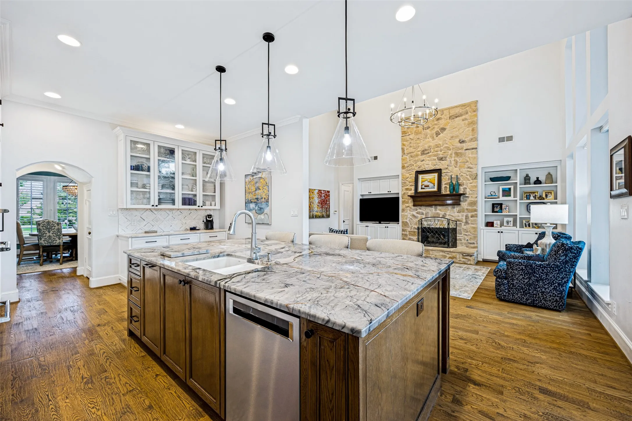 Single Family Residence For Sale in Dallas County , 625 Cambridge Manor Lane, Coppell, Texas 75019, 4 Bedroom, 4 Bathroom, 3 Garage spaces, 3,777 Sqft, built in 1996, mls#21376062, Real Estate Agent in Coppell, Homes For Sale in Dallas county, Homes For Sale in Coppell, Realtor in Coppell Texas, Real Estate Brokerage Independent Realty Texas, Luminita Cordes Realtor