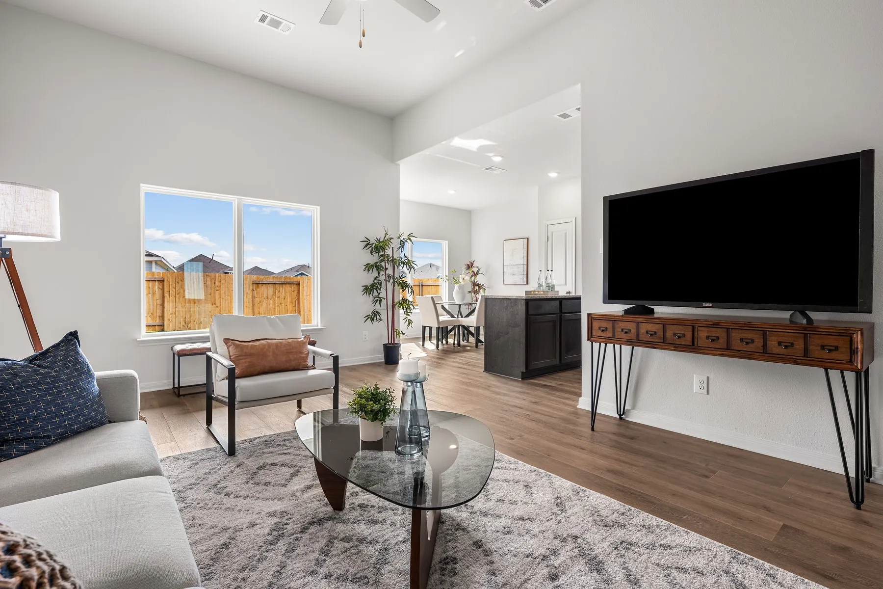 Single Family Residence For Rent in Tarrant County , 1304 Helca Drive, Fort Worth, Texas 76140, 3 Bedroom, 2 Bathroom, 2 Garage spaces, 1,316 Sqft, built in 2026, mls#21377749, Real Estate Agent in Fort Worth, Homes For Rent in Tarrant county, Homes For Rent in Fort Worth, Realtor in Fort Worth Texas, Real Estate Brokerage Independent Realty Texas, Luminita Cordes Realtor