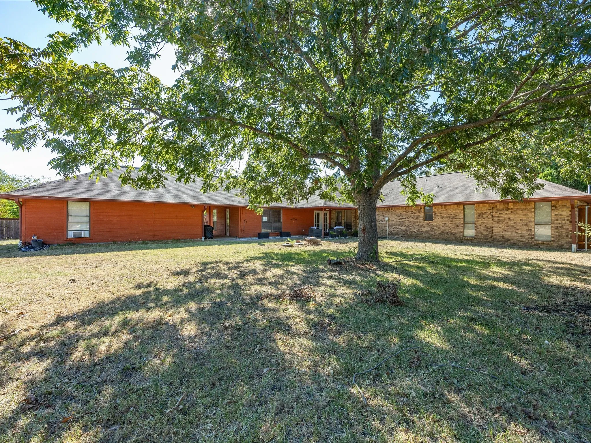 Huge addition which added living space to the main home plus a fantastic separate but attached Guest House