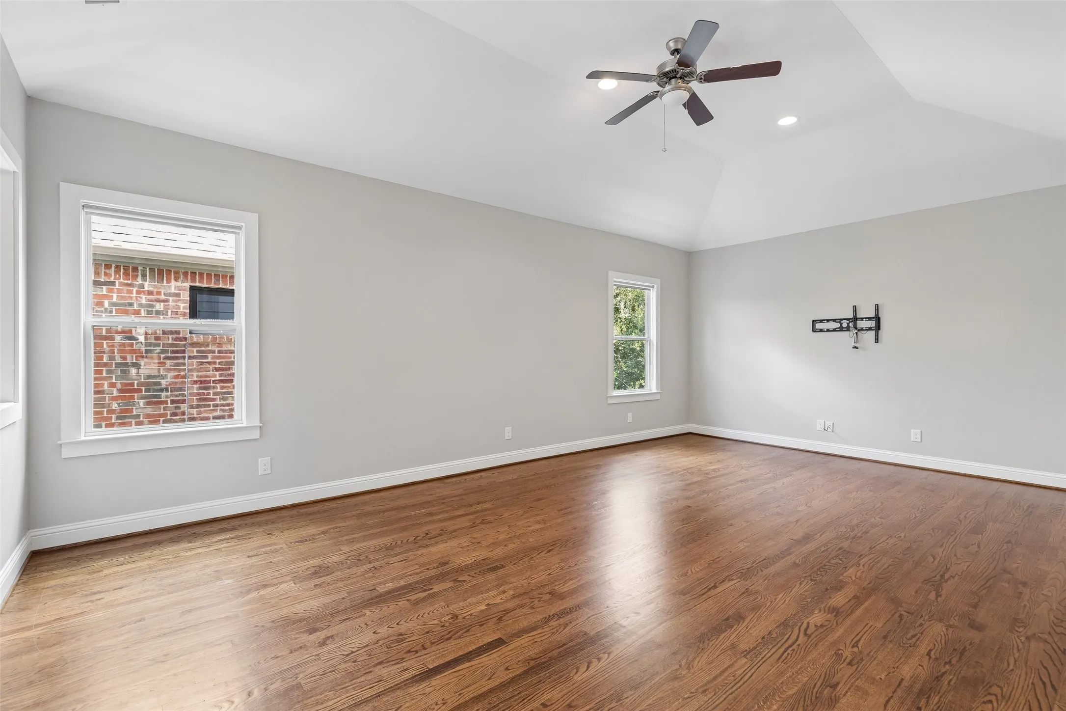 Single Family Residence For Rent in Dallas County , 6030 Vickery Boulevard, Dallas, Texas 75206, 4 Bedroom, 4 Bathroom, 2 Garage spaces, 4,011 Sqft, built in 2017, mls#21377163, Real Estate Agent in Dallas, Homes For Rent in Dallas county, Homes For Rent in Dallas, Realtor in Dallas Texas, Real Estate Brokerage Independent Realty Texas, Luminita Cordes Realtor