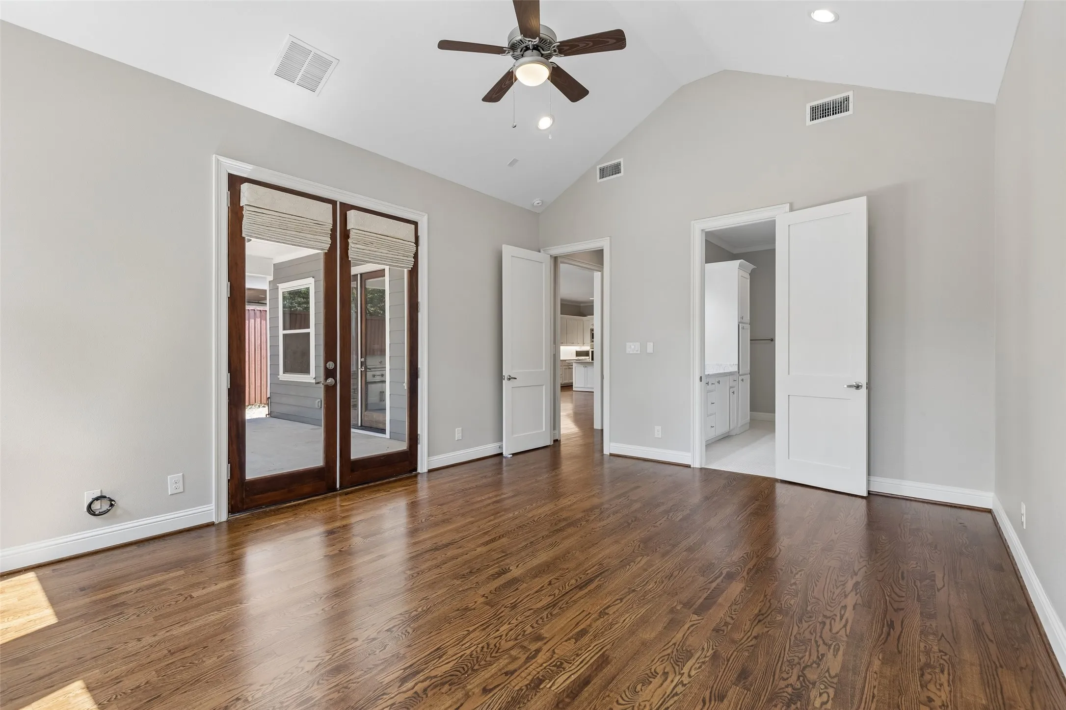 Single Family Residence For Rent in Dallas County , 6030 Vickery Boulevard, Dallas, Texas 75206, 4 Bedroom, 4 Bathroom, 2 Garage spaces, 4,011 Sqft, built in 2017, mls#21377163, Real Estate Agent in Dallas, Homes For Rent in Dallas county, Homes For Rent in Dallas, Realtor in Dallas Texas, Real Estate Brokerage Independent Realty Texas, Luminita Cordes Realtor
