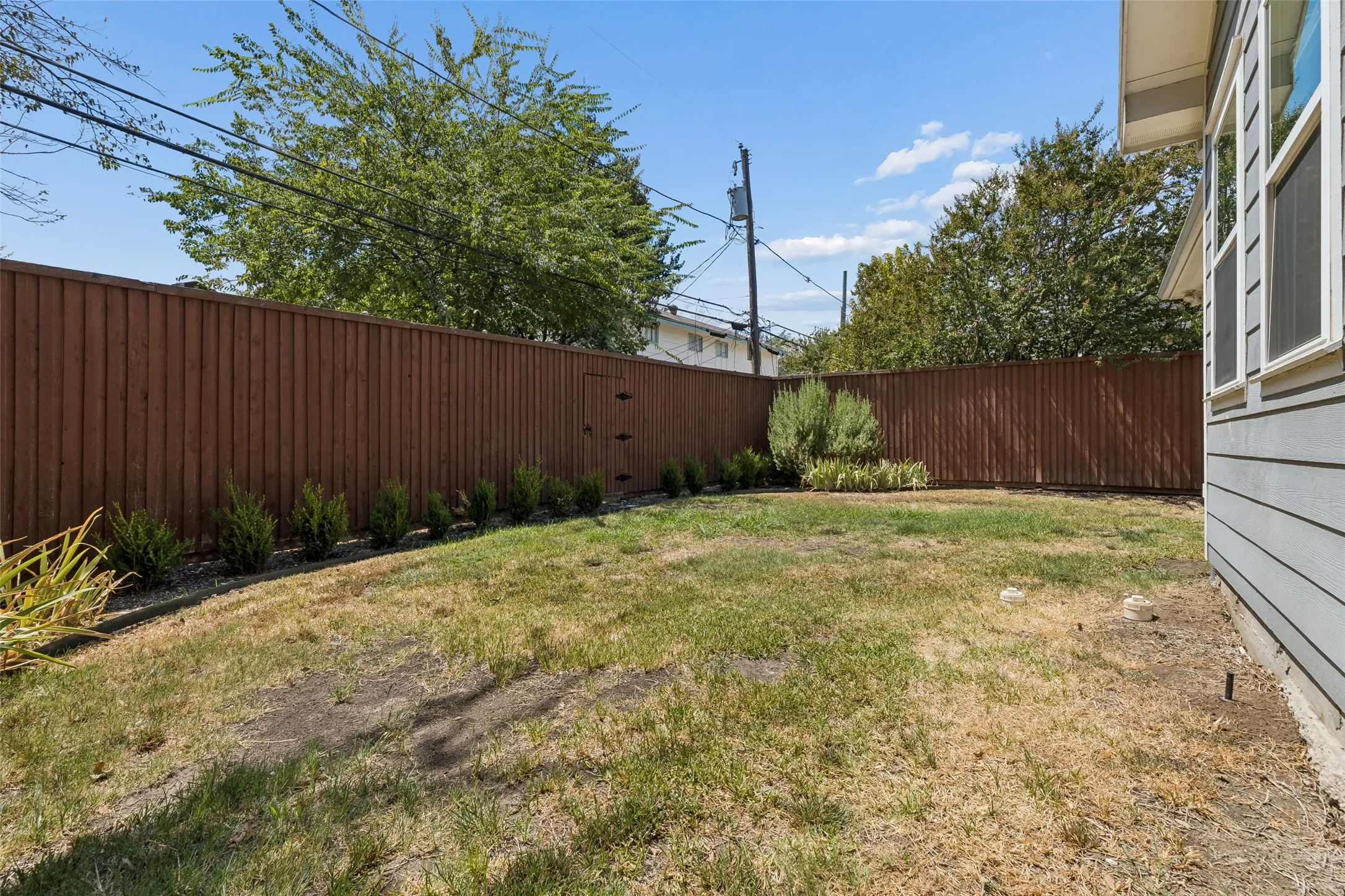 Single Family Residence For Rent in Dallas County , 6030 Vickery Boulevard, Dallas, Texas 75206, 4 Bedroom, 4 Bathroom, 2 Garage spaces, 4,011 Sqft, built in 2017, mls#21377163, Real Estate Agent in Dallas, Homes For Rent in Dallas county, Homes For Rent in Dallas, Realtor in Dallas Texas, Real Estate Brokerage Independent Realty Texas, Luminita Cordes Realtor