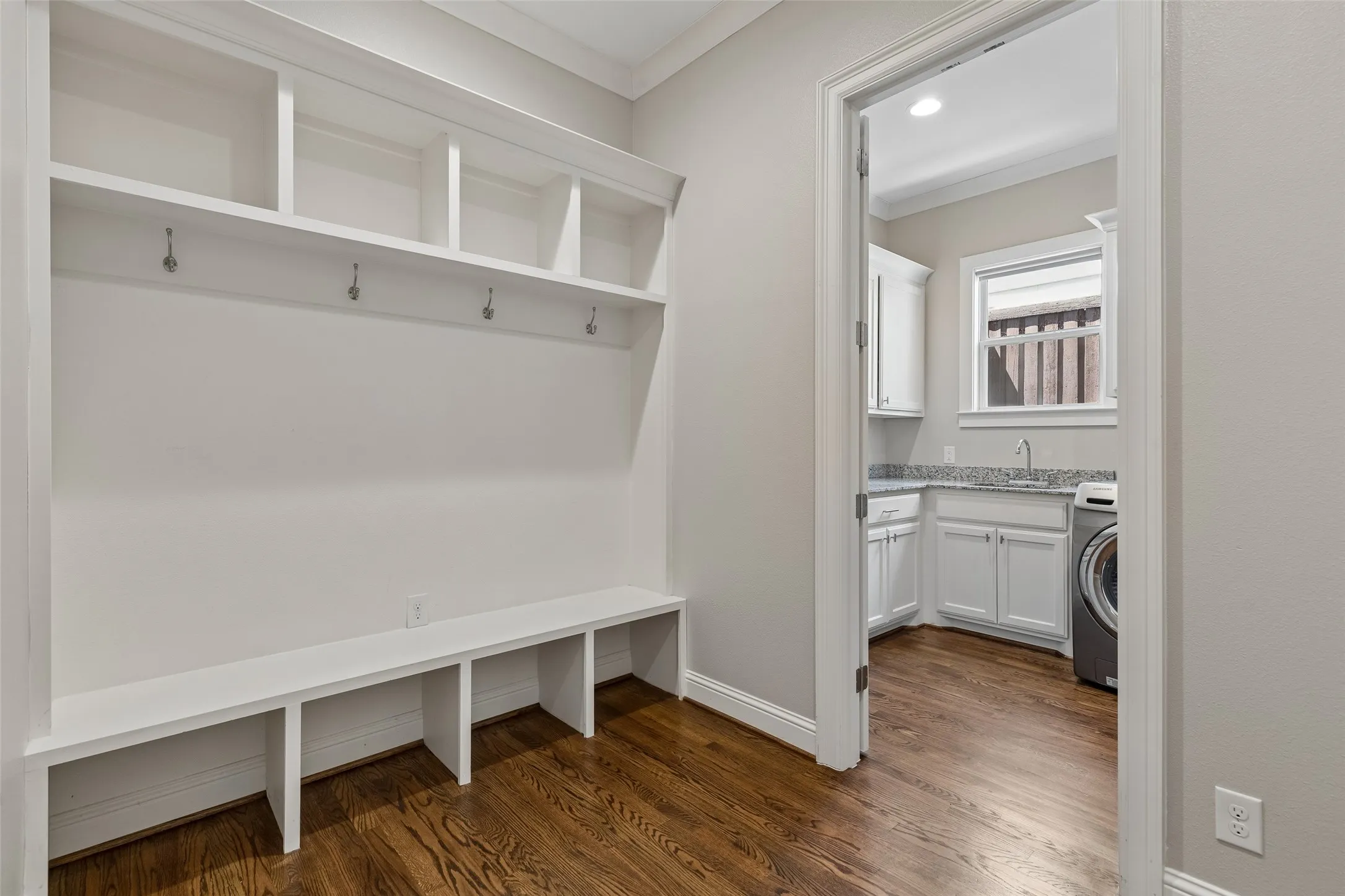 Single Family Residence For Rent in Dallas County , 6030 Vickery Boulevard, Dallas, Texas 75206, 4 Bedroom, 4 Bathroom, 2 Garage spaces, 4,011 Sqft, built in 2017, mls#21377163, Real Estate Agent in Dallas, Homes For Rent in Dallas county, Homes For Rent in Dallas, Realtor in Dallas Texas, Real Estate Brokerage Independent Realty Texas, Luminita Cordes Realtor