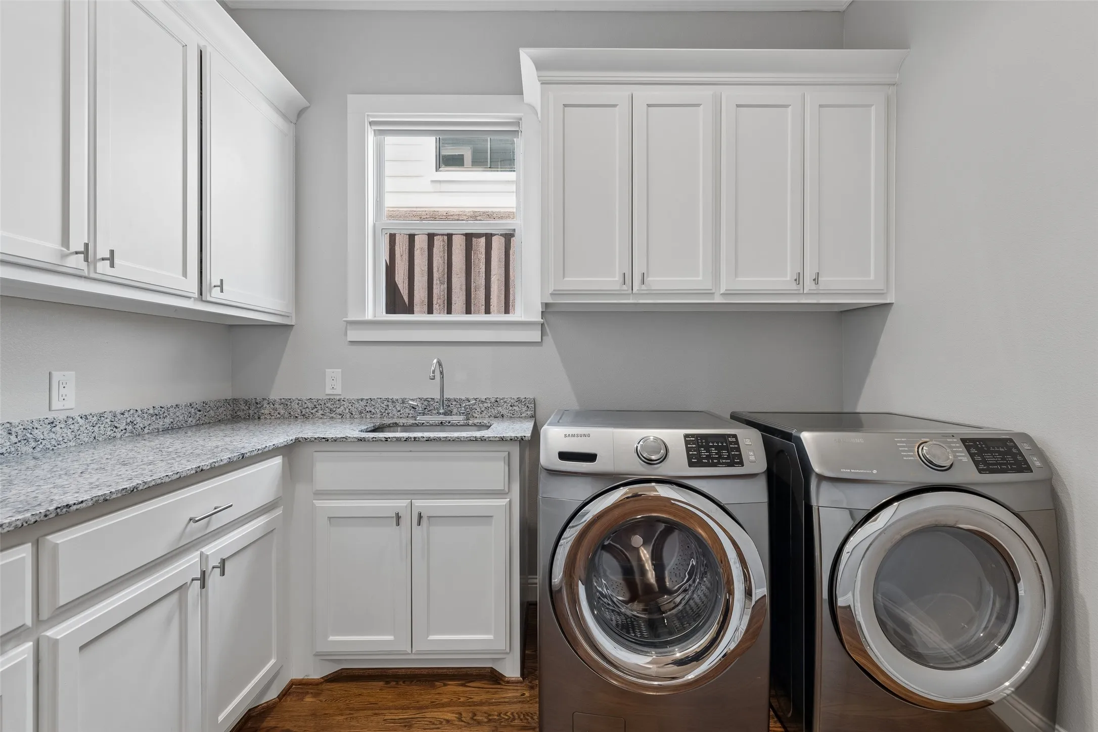 Single Family Residence For Rent in Dallas County , 6030 Vickery Boulevard, Dallas, Texas 75206, 4 Bedroom, 4 Bathroom, 2 Garage spaces, 4,011 Sqft, built in 2017, mls#21377163, Real Estate Agent in Dallas, Homes For Rent in Dallas county, Homes For Rent in Dallas, Realtor in Dallas Texas, Real Estate Brokerage Independent Realty Texas, Luminita Cordes Realtor