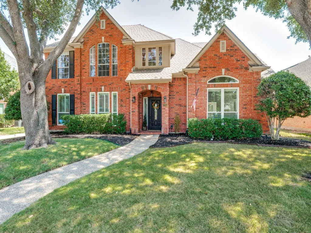 Single Family Residence For Sale in Collin County , 2700 Meadow Hills Lane, Plano, Texas 75093, 4 Bedroom, 4 Bathroom, 2 Garage spaces, 2,810 Sqft, built in 1992, mls#21377745, Real Estate Agent in Plano, Homes For Sale in Collin county, Homes For Sale in Plano, Realtor in Plano Texas, Real Estate Brokerage Independent Realty Texas, Luminita Cordes Realtor