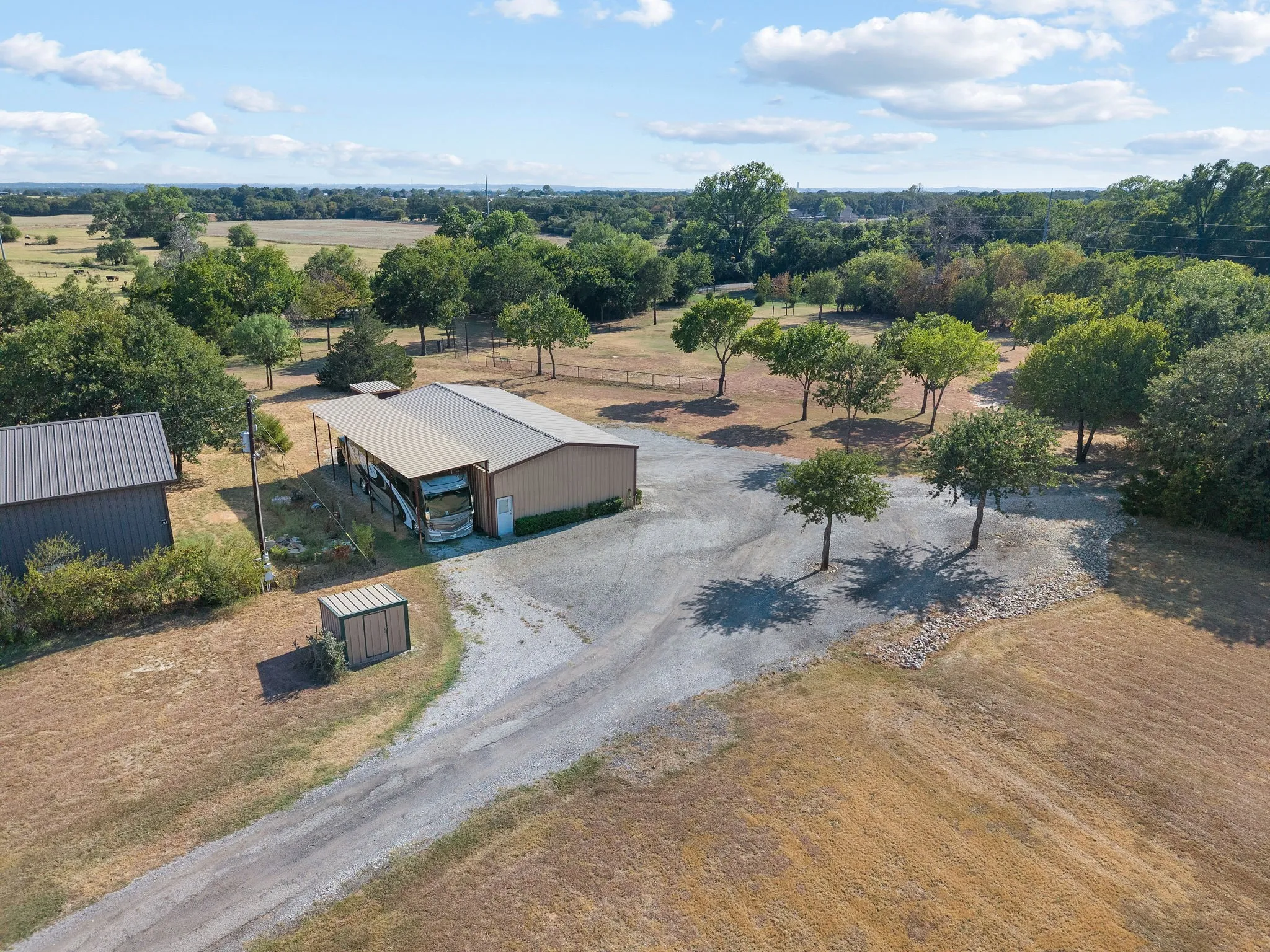 Single Family Residence For Sale in Wise County , 830 County Road 4797, Springtown, Texas 76082, 4 Bedroom, 5 Bathroom, 2 Garage spaces, 3,688 Sqft, built in 2018, mls#21375058, Real Estate Agent in Springtown, Homes For Sale in Wise county, Homes For Sale in Springtown, Realtor in Springtown Texas, Real Estate Brokerage Independent Realty Texas, Luminita Cordes Realtor