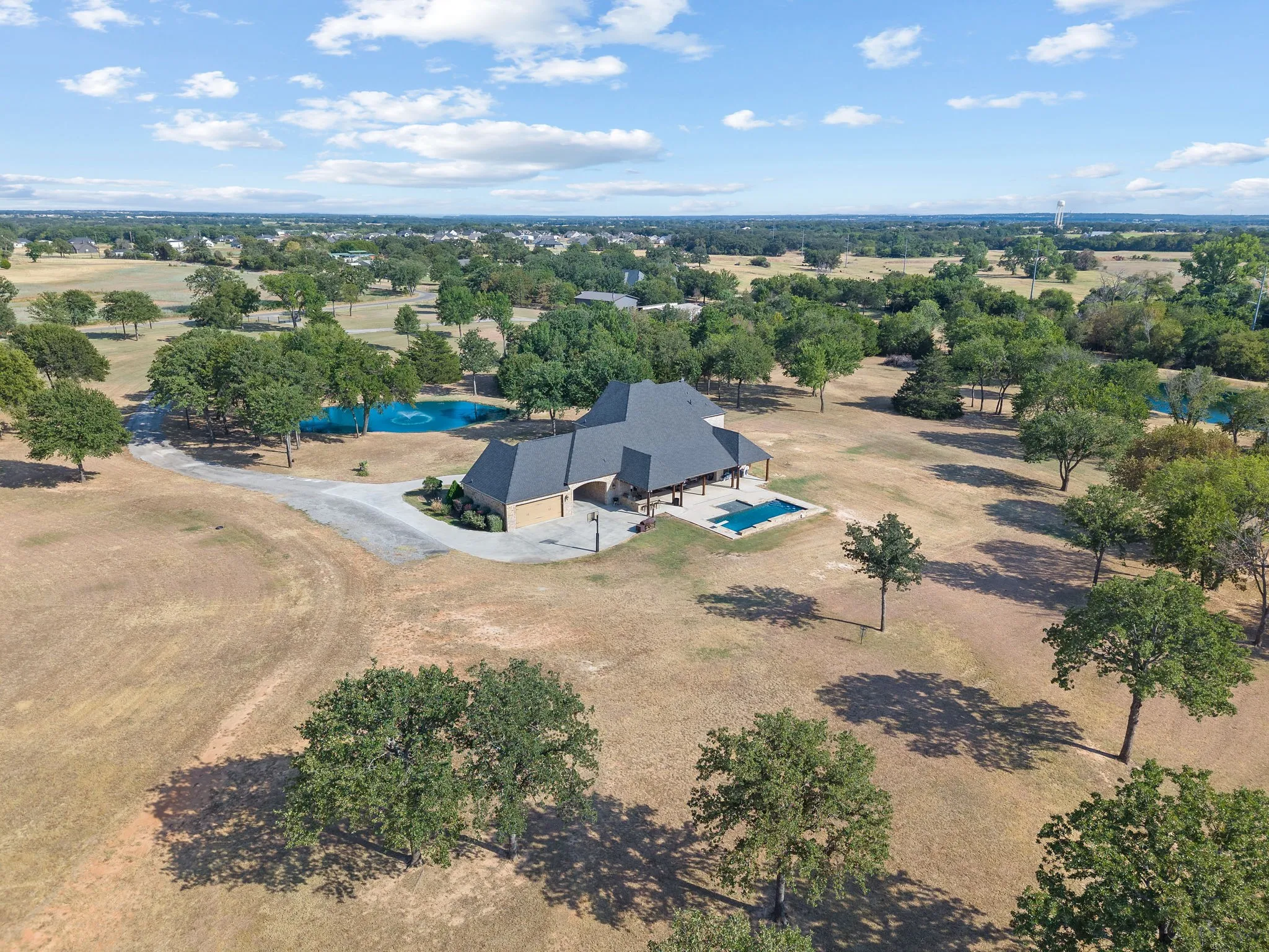 Single Family Residence For Sale in Wise County , 830 County Road 4797, Springtown, Texas 76082, 4 Bedroom, 5 Bathroom, 2 Garage spaces, 3,688 Sqft, built in 2018, mls#21375058, Real Estate Agent in Springtown, Homes For Sale in Wise county, Homes For Sale in Springtown, Realtor in Springtown Texas, Real Estate Brokerage Independent Realty Texas, Luminita Cordes Realtor