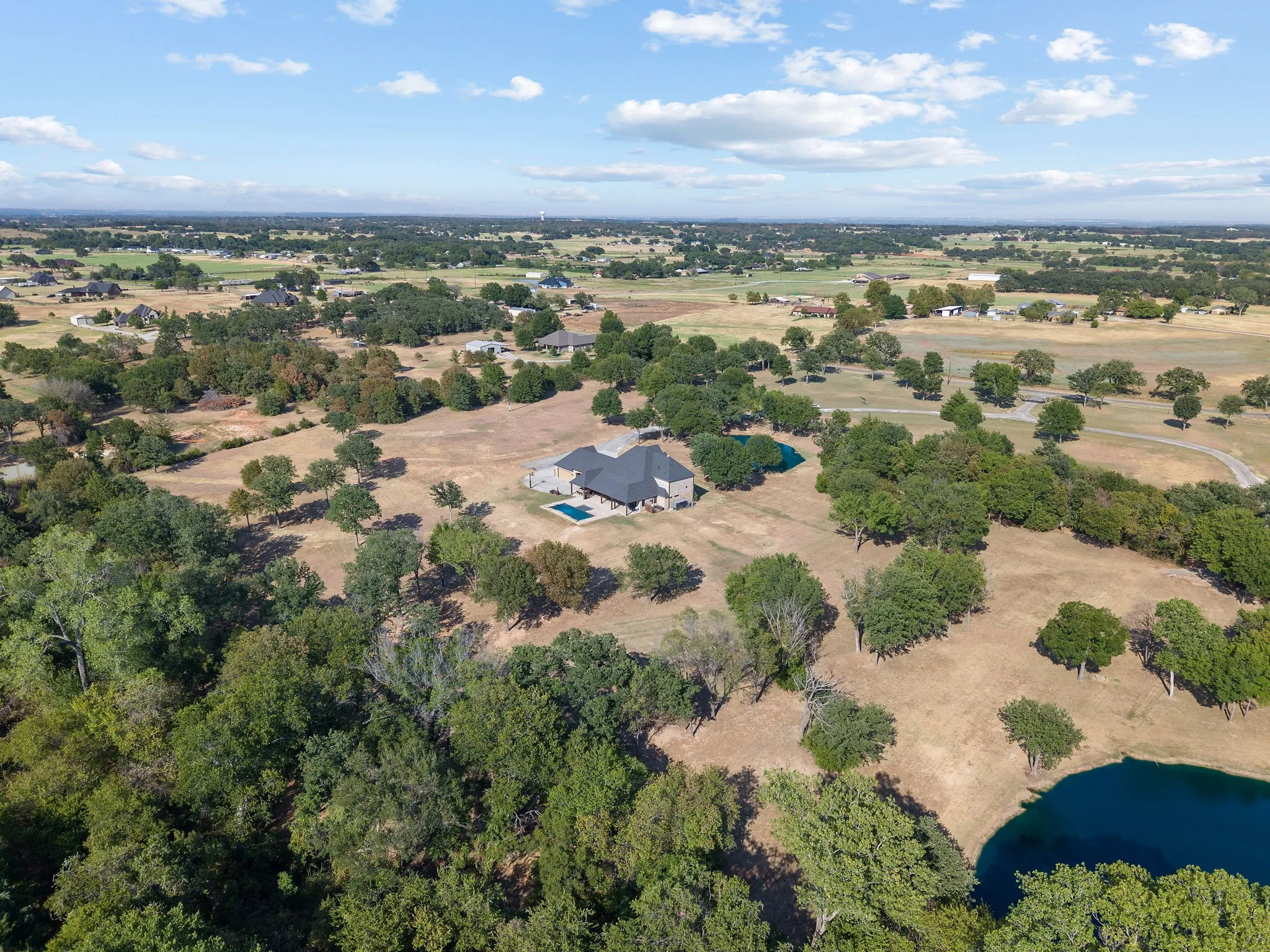 Single Family Residence For Sale in Wise County , 830 County Road 4797, Springtown, Texas 76082, 4 Bedroom, 5 Bathroom, 2 Garage spaces, 3,688 Sqft, built in 2018, mls#21375058, Real Estate Agent in Springtown, Homes For Sale in Wise county, Homes For Sale in Springtown, Realtor in Springtown Texas, Real Estate Brokerage Independent Realty Texas, Luminita Cordes Realtor