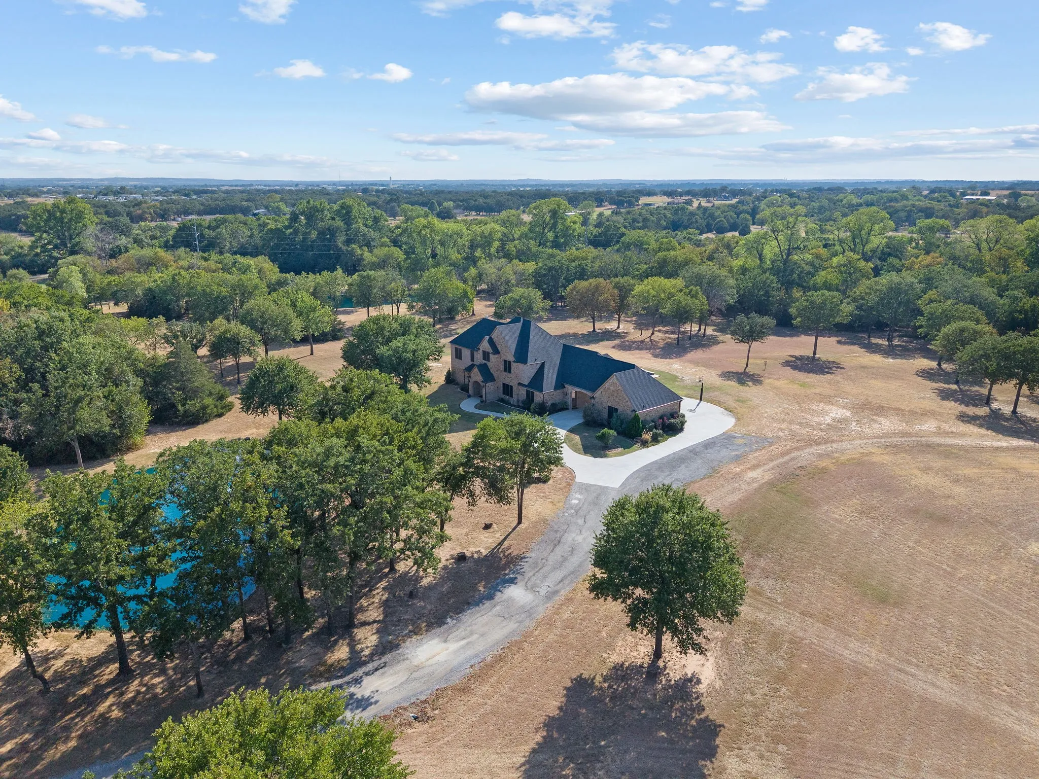 Single Family Residence For Sale in Wise County , 830 County Road 4797, Springtown, Texas 76082, 4 Bedroom, 5 Bathroom, 2 Garage spaces, 3,688 Sqft, built in 2018, mls#21375058, Real Estate Agent in Springtown, Homes For Sale in Wise county, Homes For Sale in Springtown, Realtor in Springtown Texas, Real Estate Brokerage Independent Realty Texas, Luminita Cordes Realtor