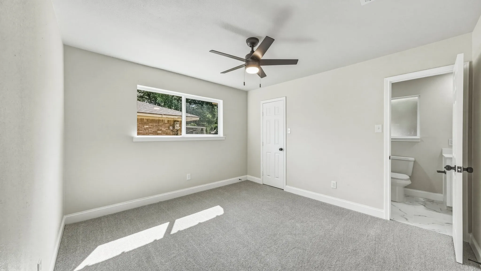Single Family Residence For Sale in Dallas County , 122 Meadowbrook Drive, De Soto, Texas 75115, 4 Bedroom, 3 Bathroom, 2 Garage spaces, 2,441 Sqft, built in 1972, mls#21377757, Real Estate Agent in De Soto, Homes For Sale in Dallas county, Homes For Sale in De Soto, Realtor in De Soto Texas, Real Estate Brokerage Independent Realty Texas, Luminita Cordes Realtor
