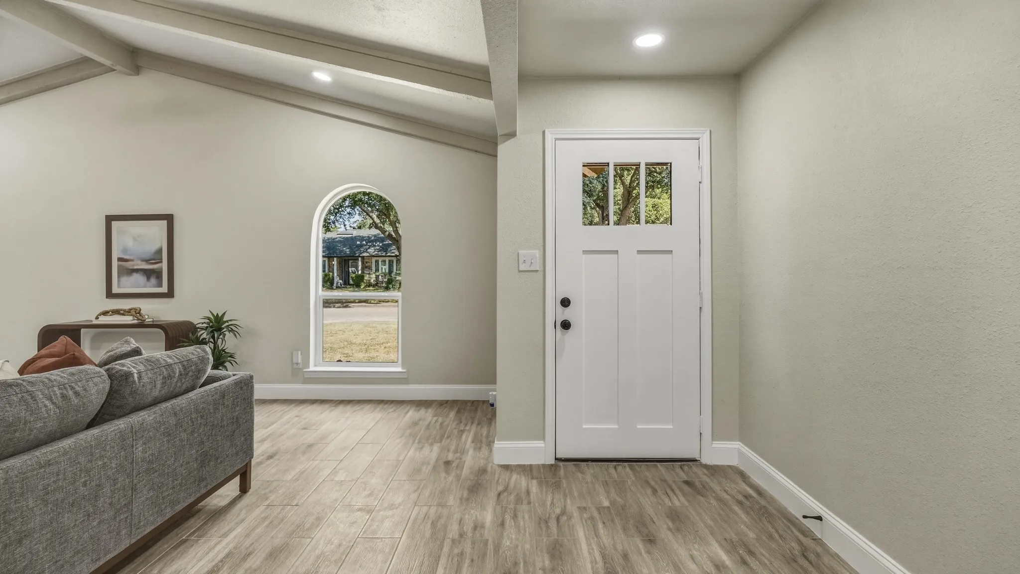 Single Family Residence For Sale in Dallas County , 122 Meadowbrook Drive, De Soto, Texas 75115, 4 Bedroom, 3 Bathroom, 2 Garage spaces, 2,441 Sqft, built in 1972, mls#21377757, Real Estate Agent in De Soto, Homes For Sale in Dallas county, Homes For Sale in De Soto, Realtor in De Soto Texas, Real Estate Brokerage Independent Realty Texas, Luminita Cordes Realtor