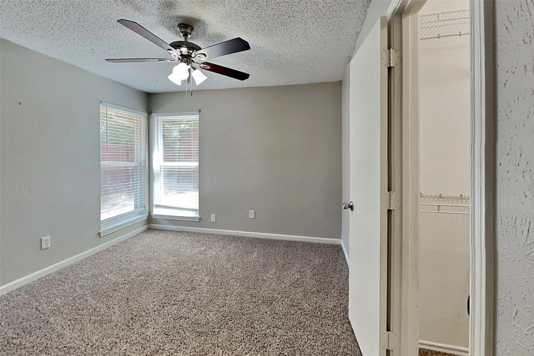 Single Family Residence For Rent in Denton County , 2016 Avignon Drive, Carrollton, Texas 75007, 3 Bedroom, 2 Bathroom, 2 Garage spaces, 1,477 Sqft, built in 1983, mls#21377763, Real Estate Agent in Carrollton, Homes For Rent in Denton county, Homes For Rent in Carrollton, Realtor in Carrollton Texas, Real Estate Brokerage Independent Realty Texas, Luminita Cordes Realtor