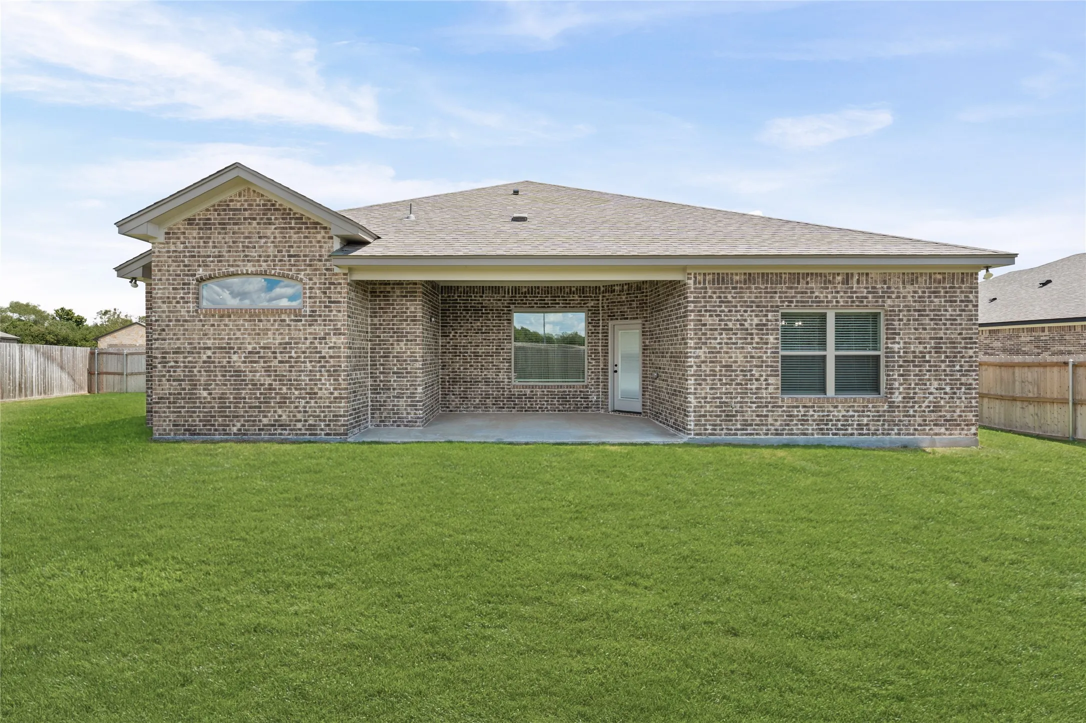 Single Family Residence For Sale in Mc Lennan County , 132 Lasso Loop, Lorena, Texas 76655, 4 Bedroom, 3 Bathroom, 3 Garage spaces, 2,120 Sqft, built in 2026, mls#21376835, Real Estate Agent in Lorena, Homes For Sale in Mc Lennan county, Homes For Sale in Lorena, Realtor in Lorena Texas, Real Estate Brokerage Independent Realty Texas, Luminita Cordes Realtor